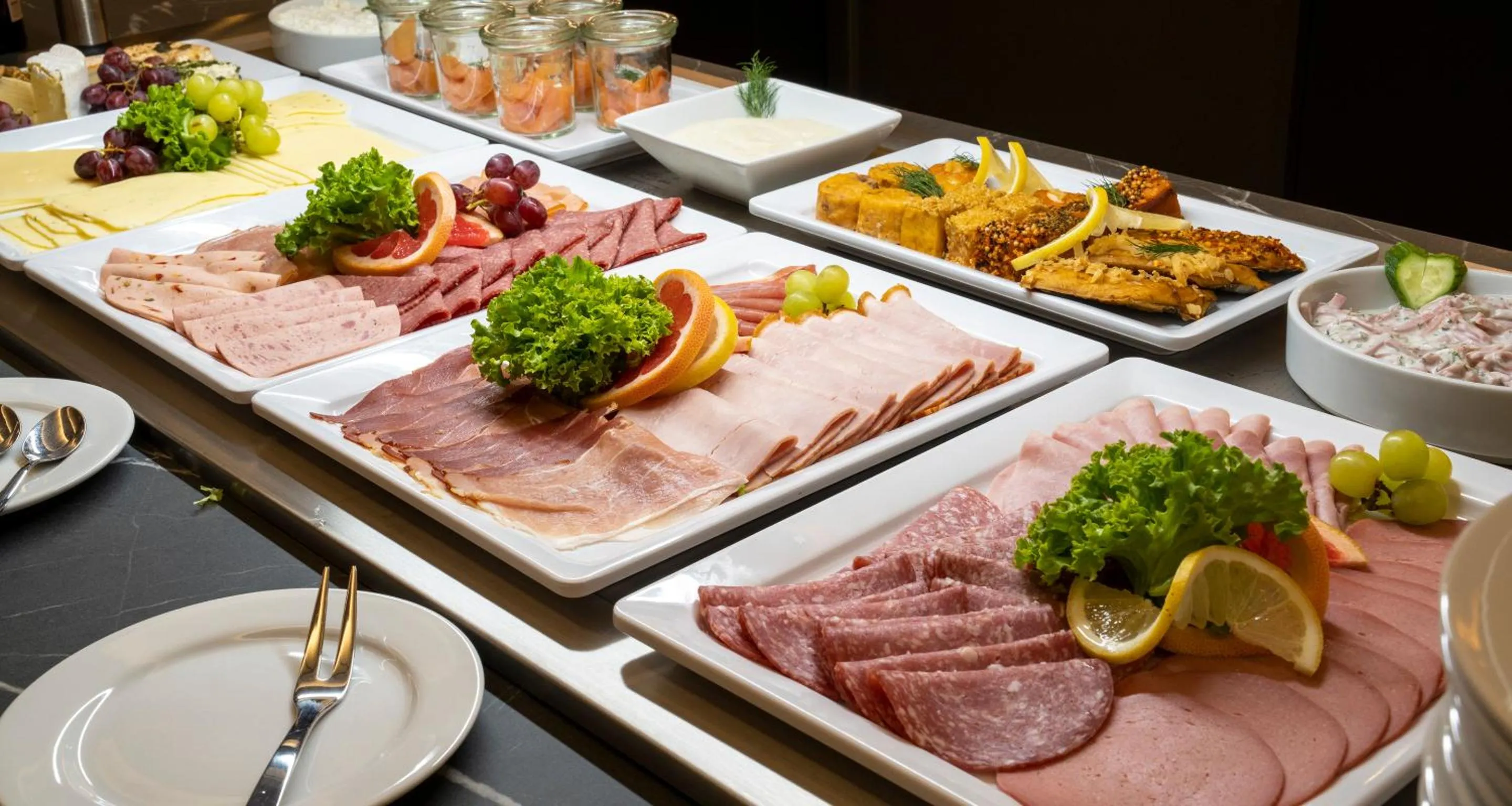 Buffet breakfast in PLAZA Premium Columbus Bremen