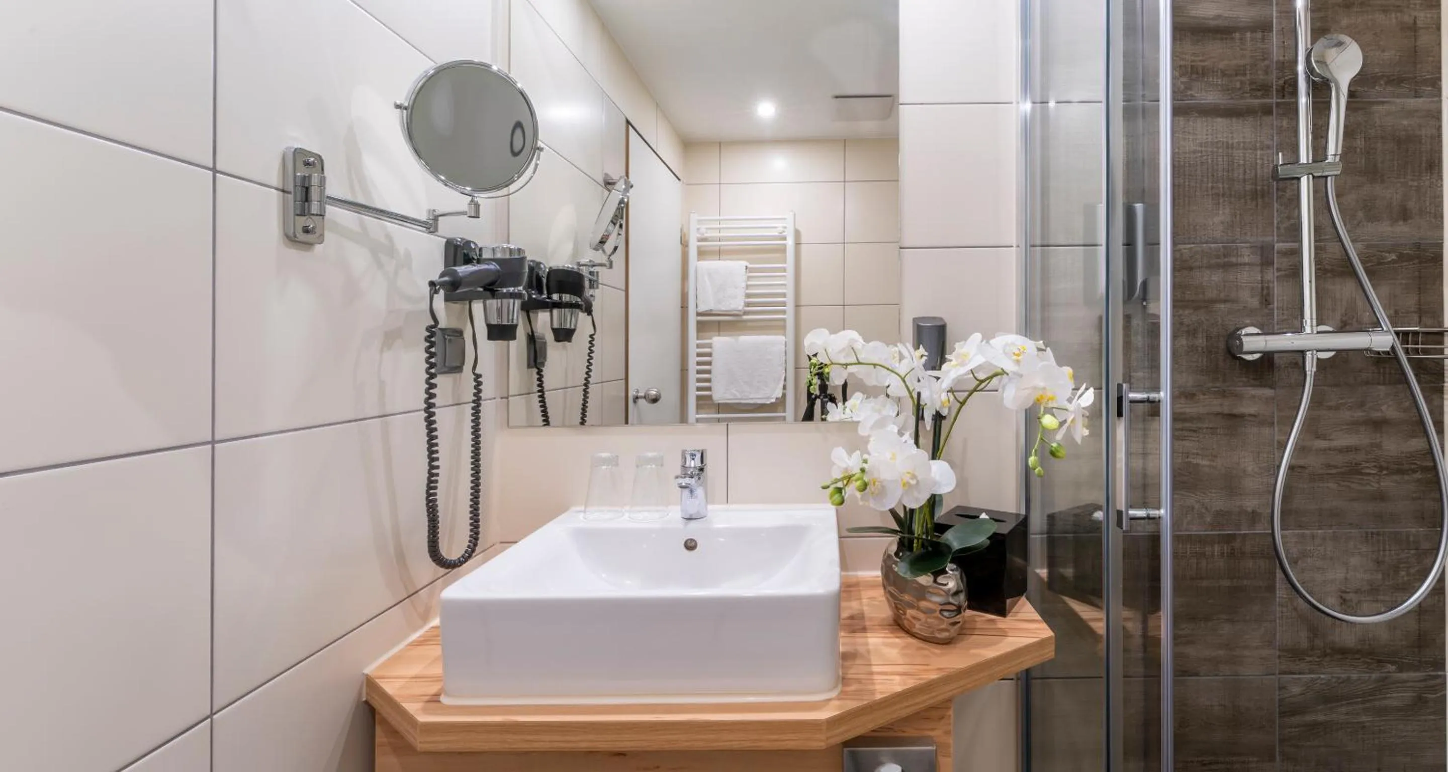 Bathroom in PLAZA Premium Columbus Bremen