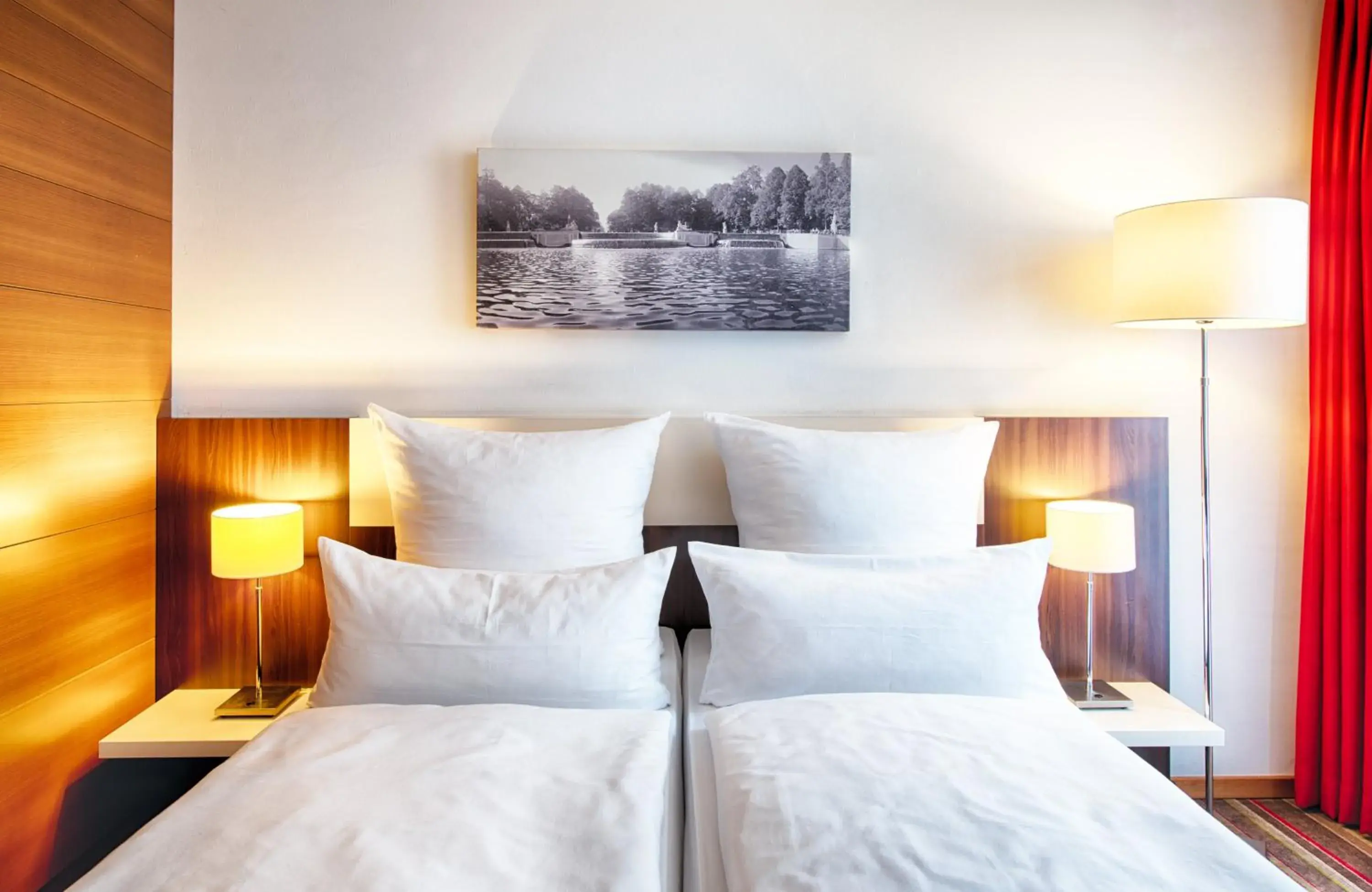 Photo of the whole room, Bed in Leonardo Hotel München City West Photo of the whole room, Bed in Leonardo Hotel München City West