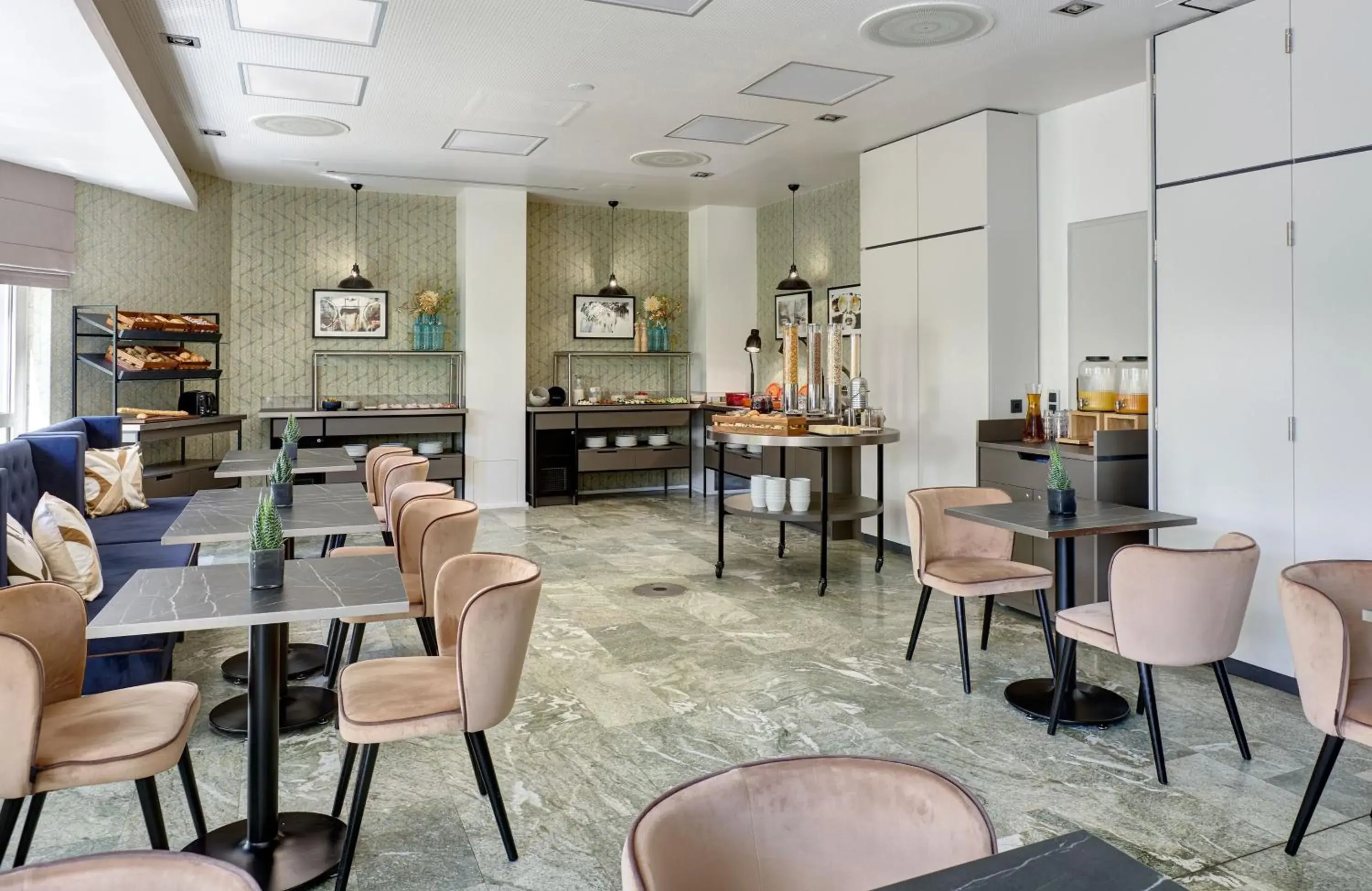 Breakfast in Leonardo Hotel München City West Breakfast in Leonardo Hotel München City West