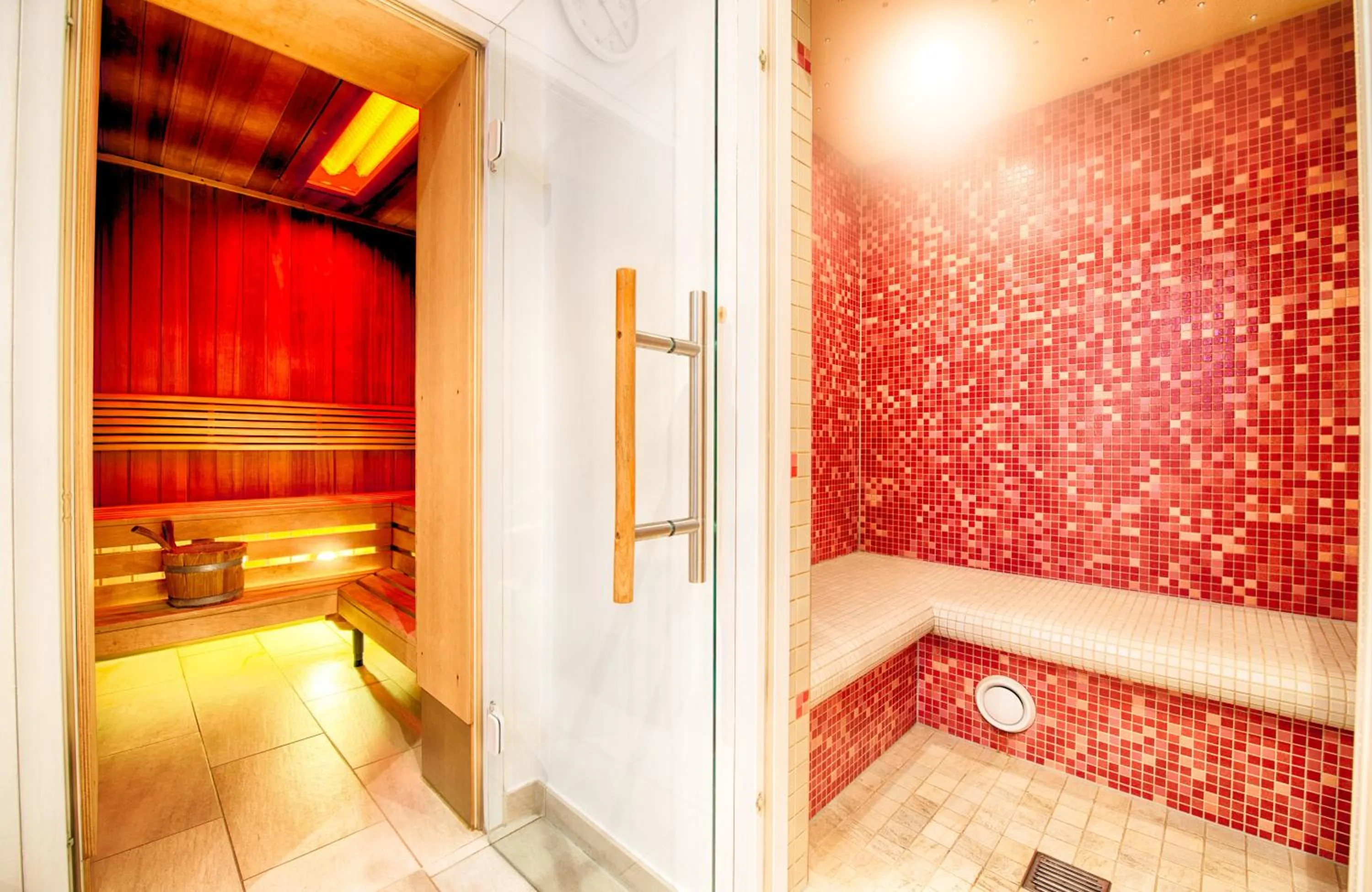 Sauna in Leonardo Hotel München City West