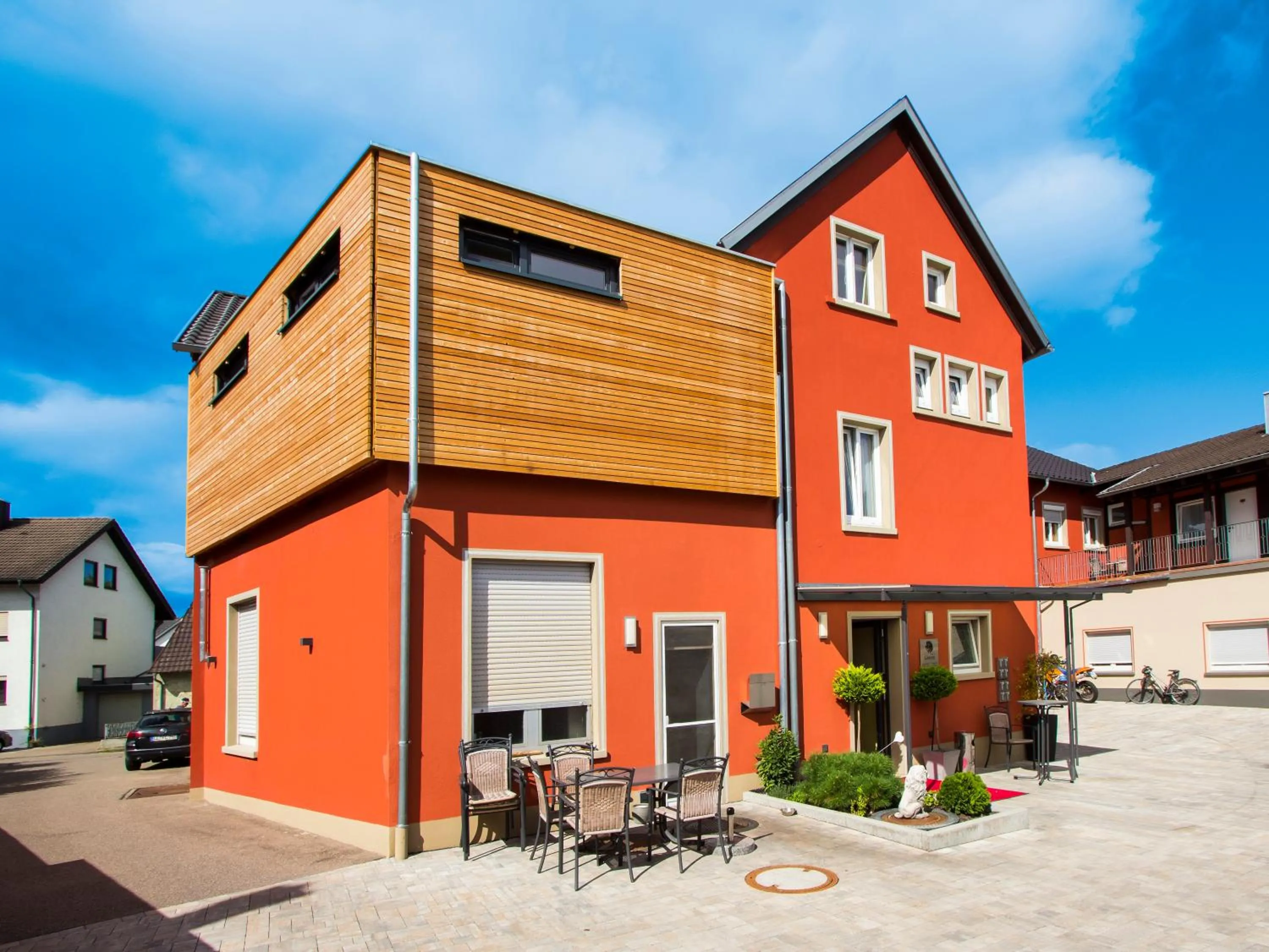 Patio in Hotel Löwen Garni - B&B