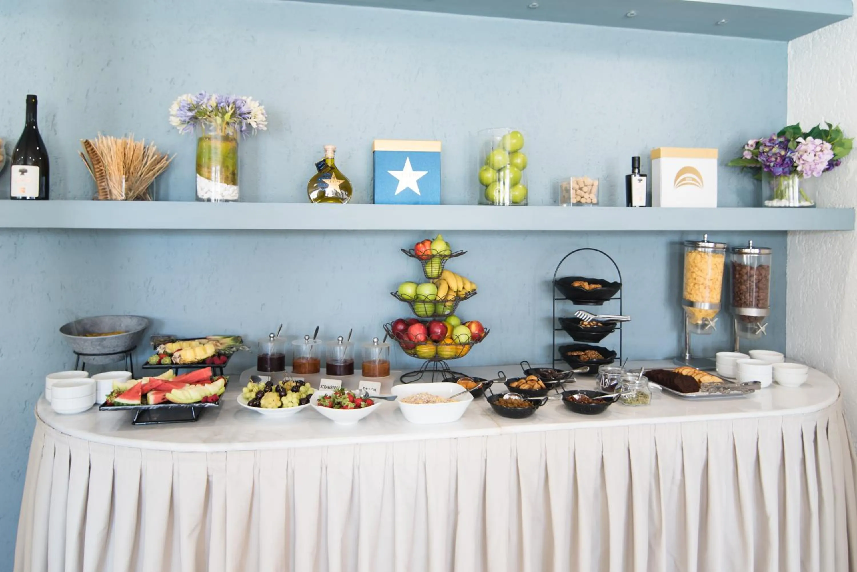 Buffet breakfast in Dedalos Hotel