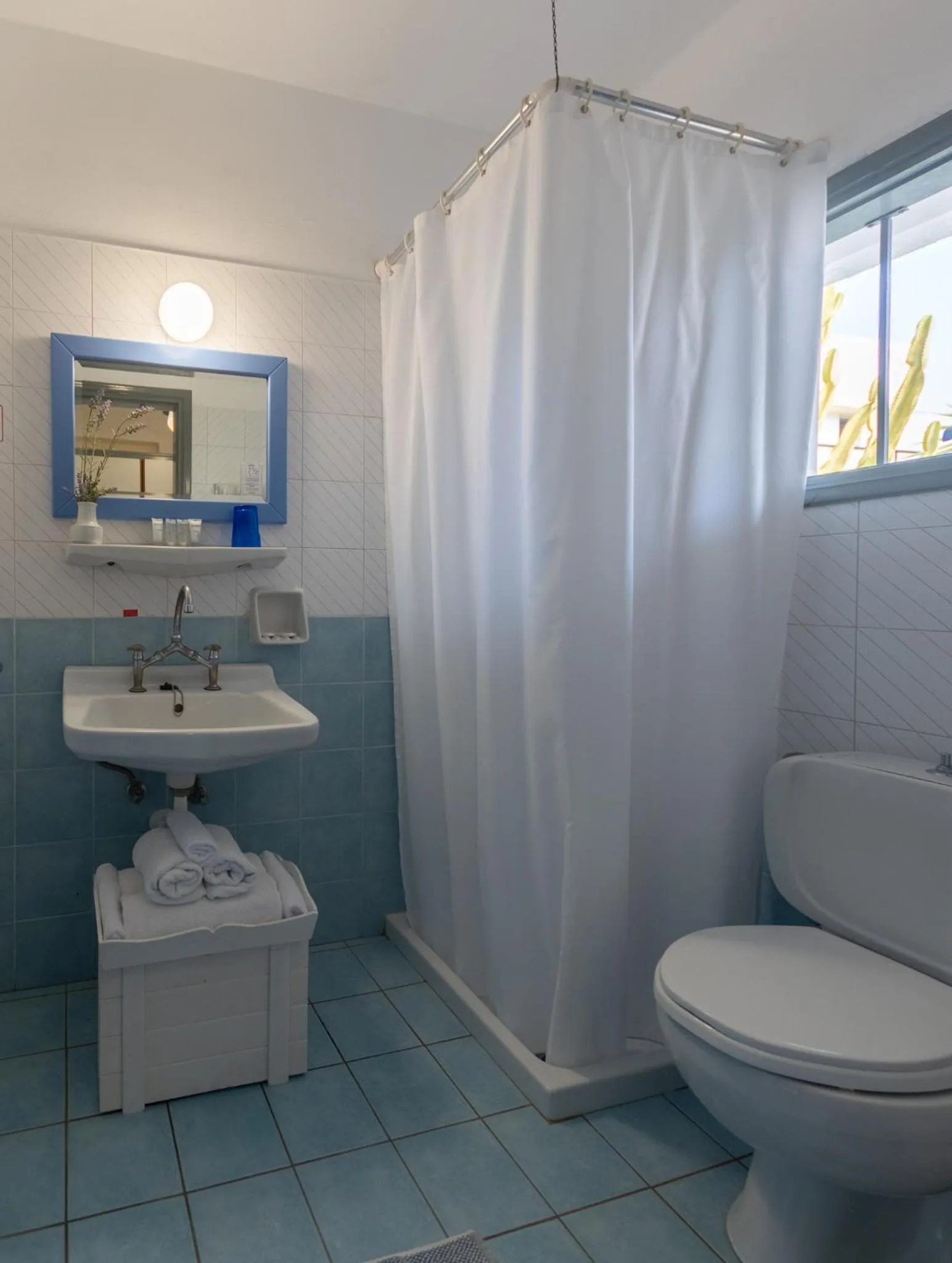 Bathroom in Dedalos Hotel