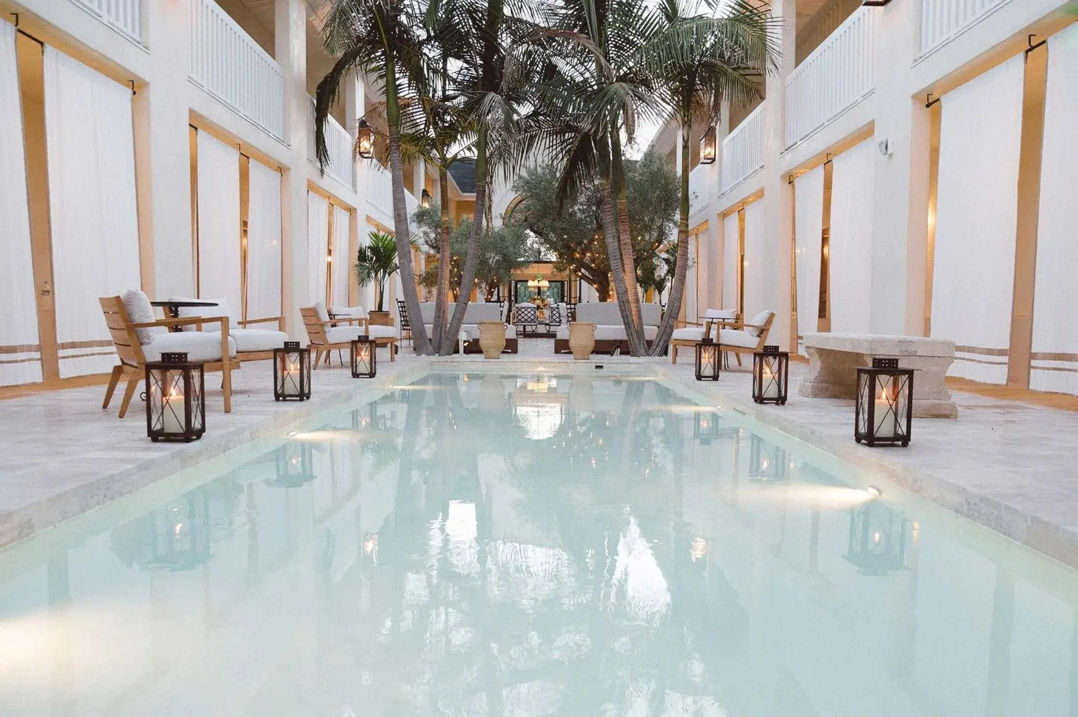 Restaurant/places to eat in Cara Hotel Restaurant/places to eat in Cara Hotel