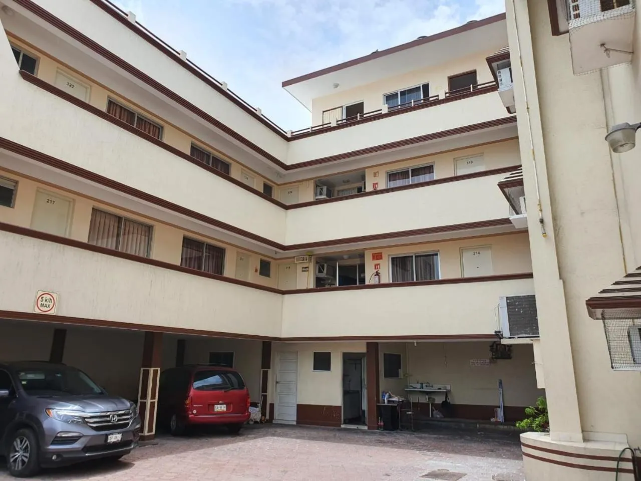 On site in Hotel Atlantico a 150 mts de Playa Martí