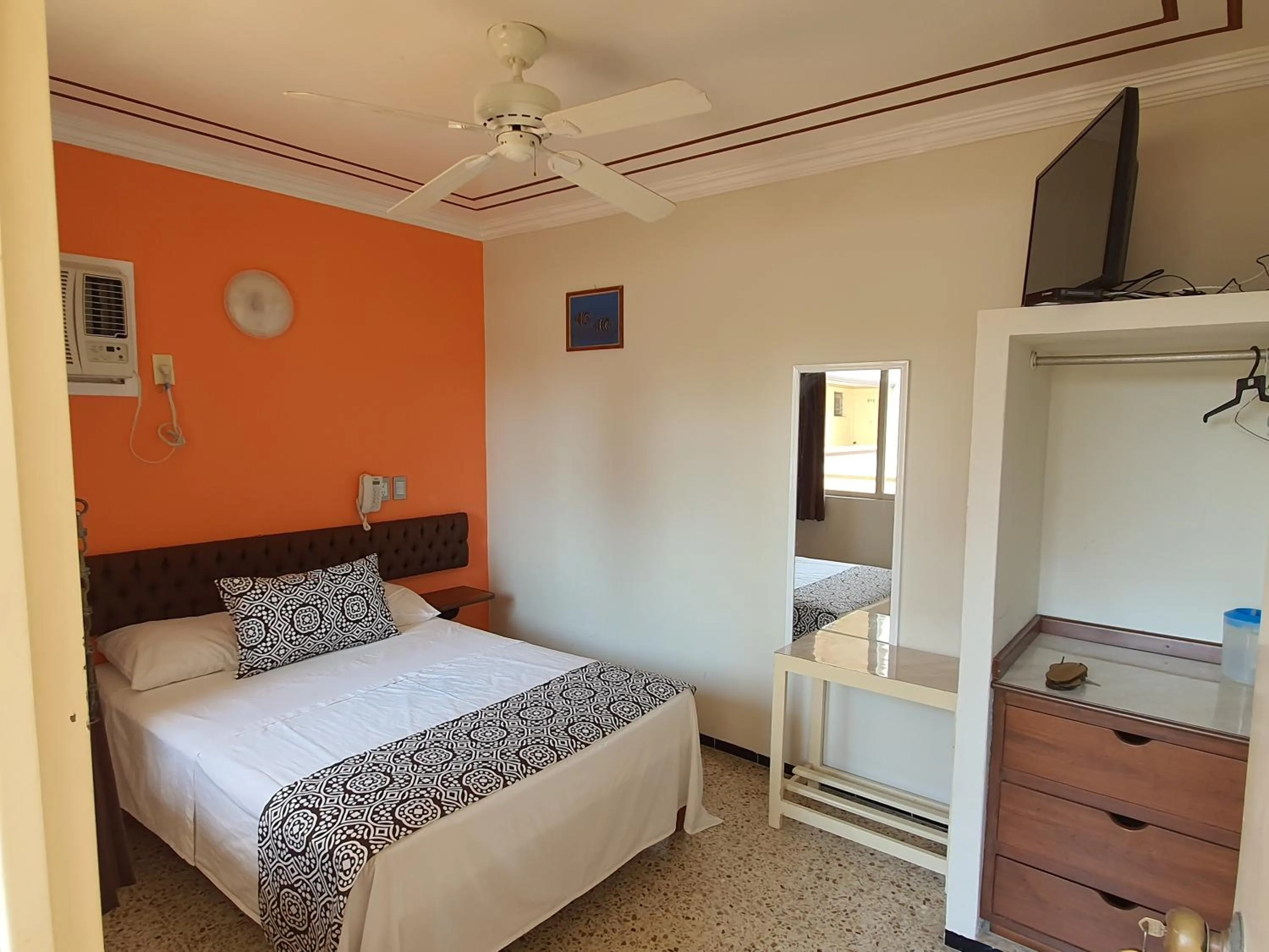 Photo of the whole room, Bed in Hotel Atlantico a 150 mts de Playa Martí