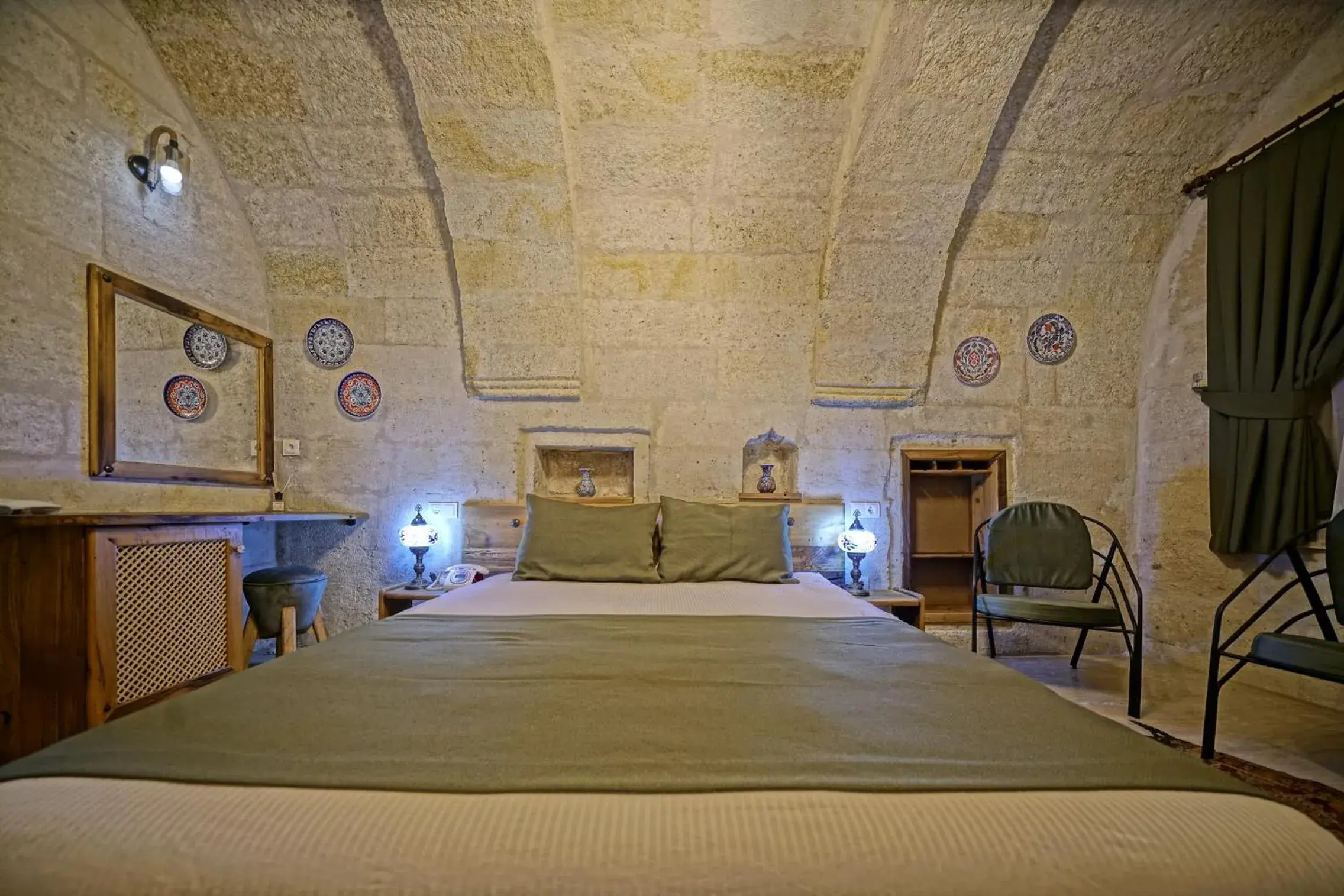 Bedroom, Bed in Vigneron Cave Hotel Bedroom, Bed in Vigneron Cave Hotel