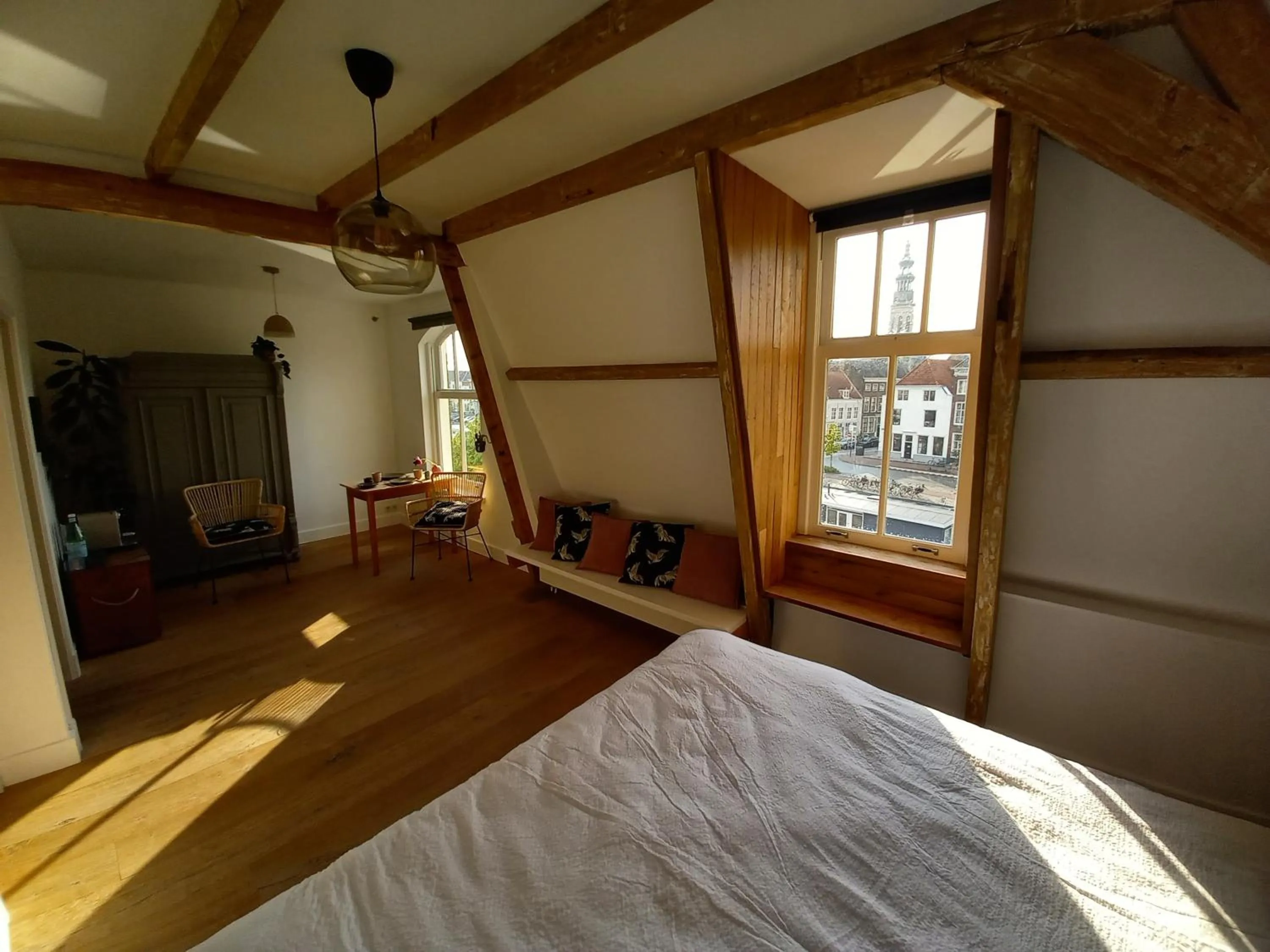 Photo of the whole room in B&B Van Amsterdam