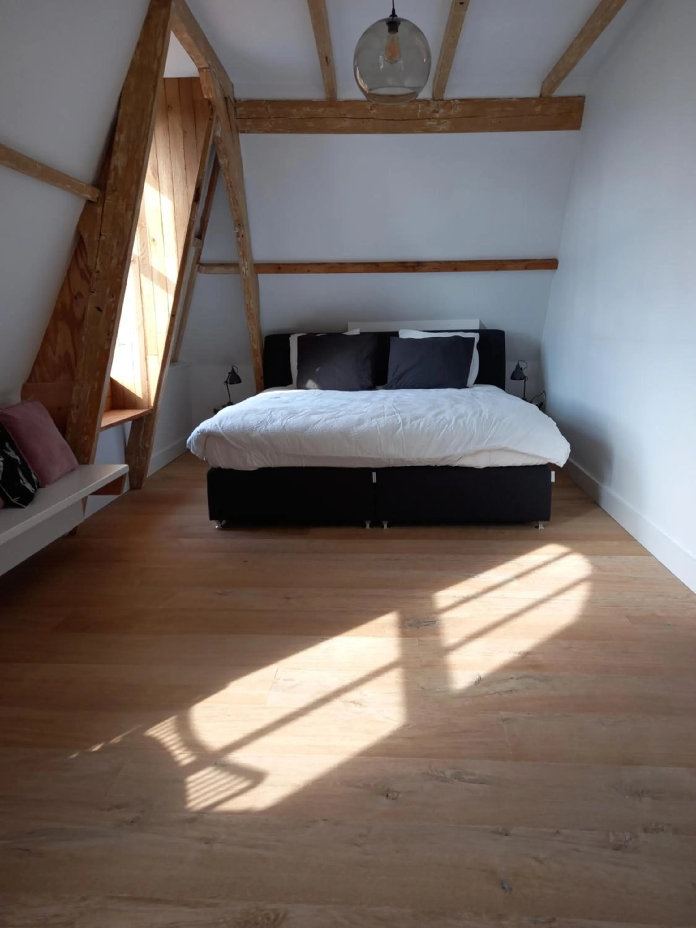 Bed in B&B Van Amsterdam