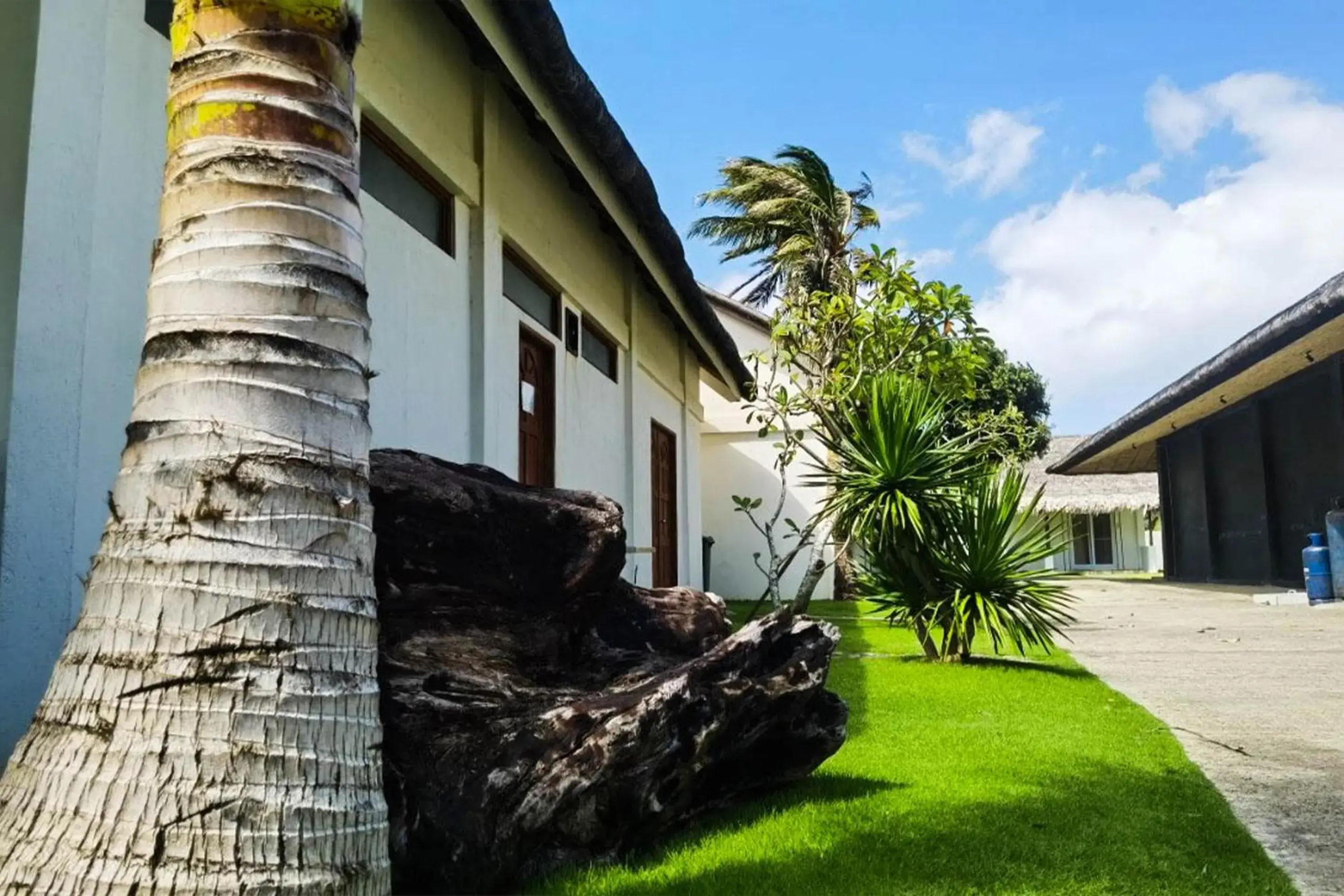 Property building in Ikani Surf Resort Property building in Ikani Surf Resort