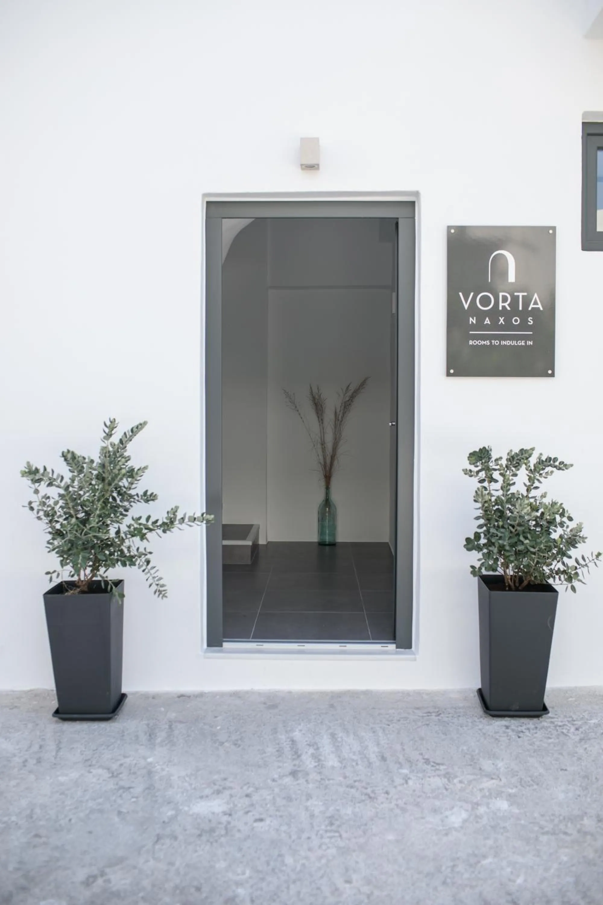 Facade/entrance in Vorta Naxos