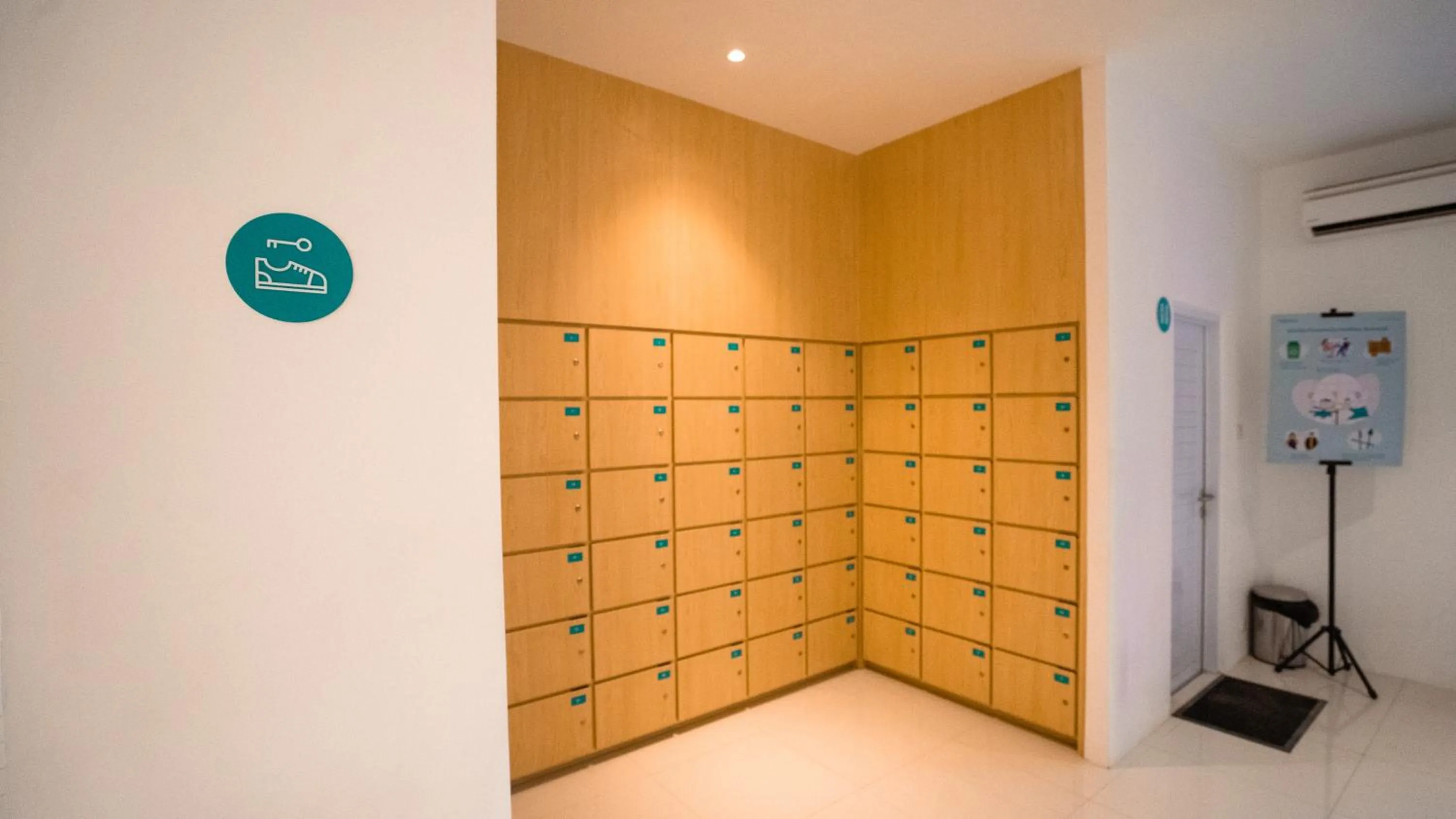 microwave in Bobopod Malioboro, Yogyakarta