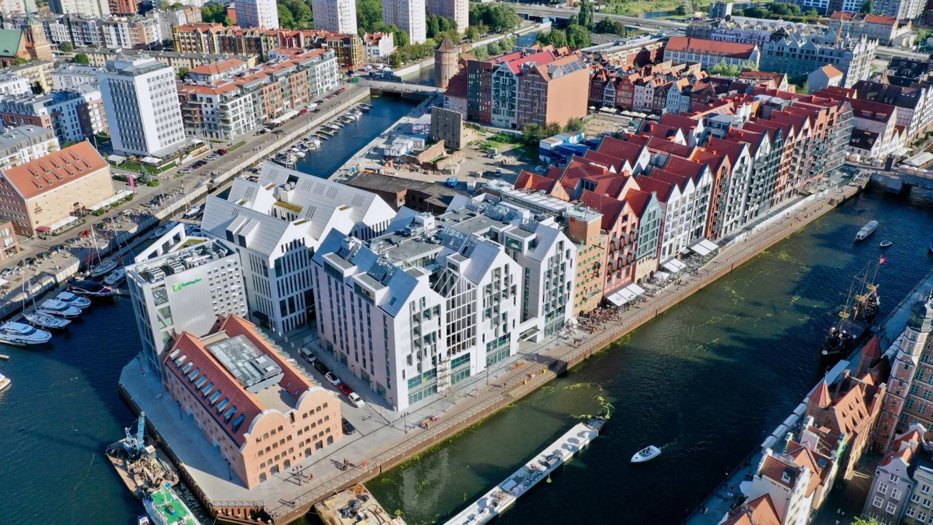 Property building in Apartament DEO PLAZA