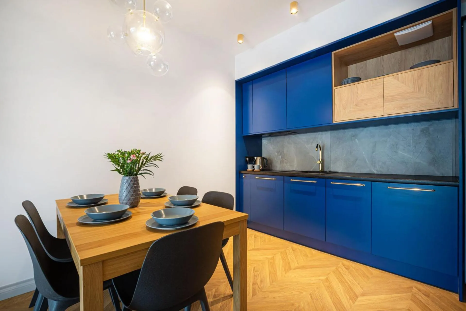 Coffee/tea facilities in Apartament DEO PLAZA