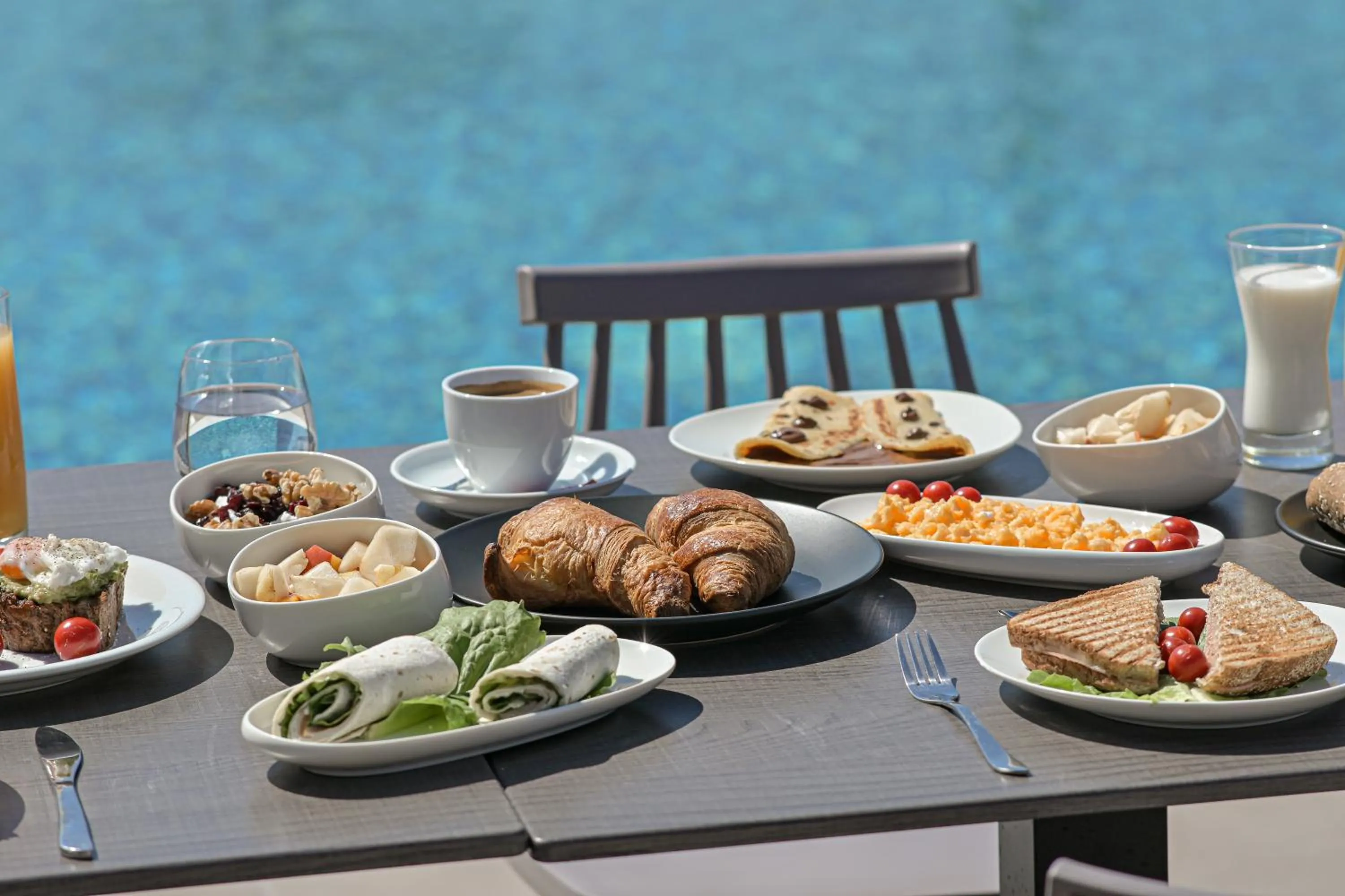 Food and drinks in Naxos Finest Hotel & Villas