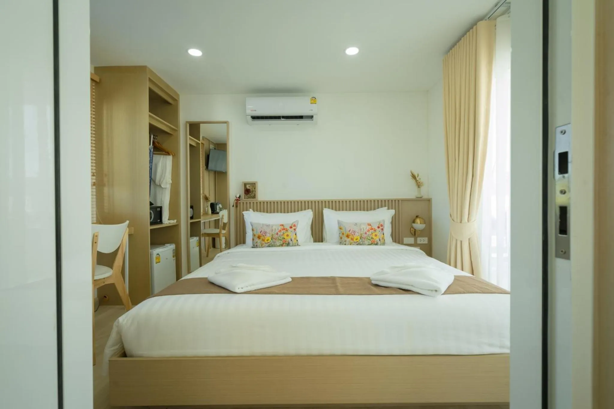 Bed in Saksiam Lakeside Resort