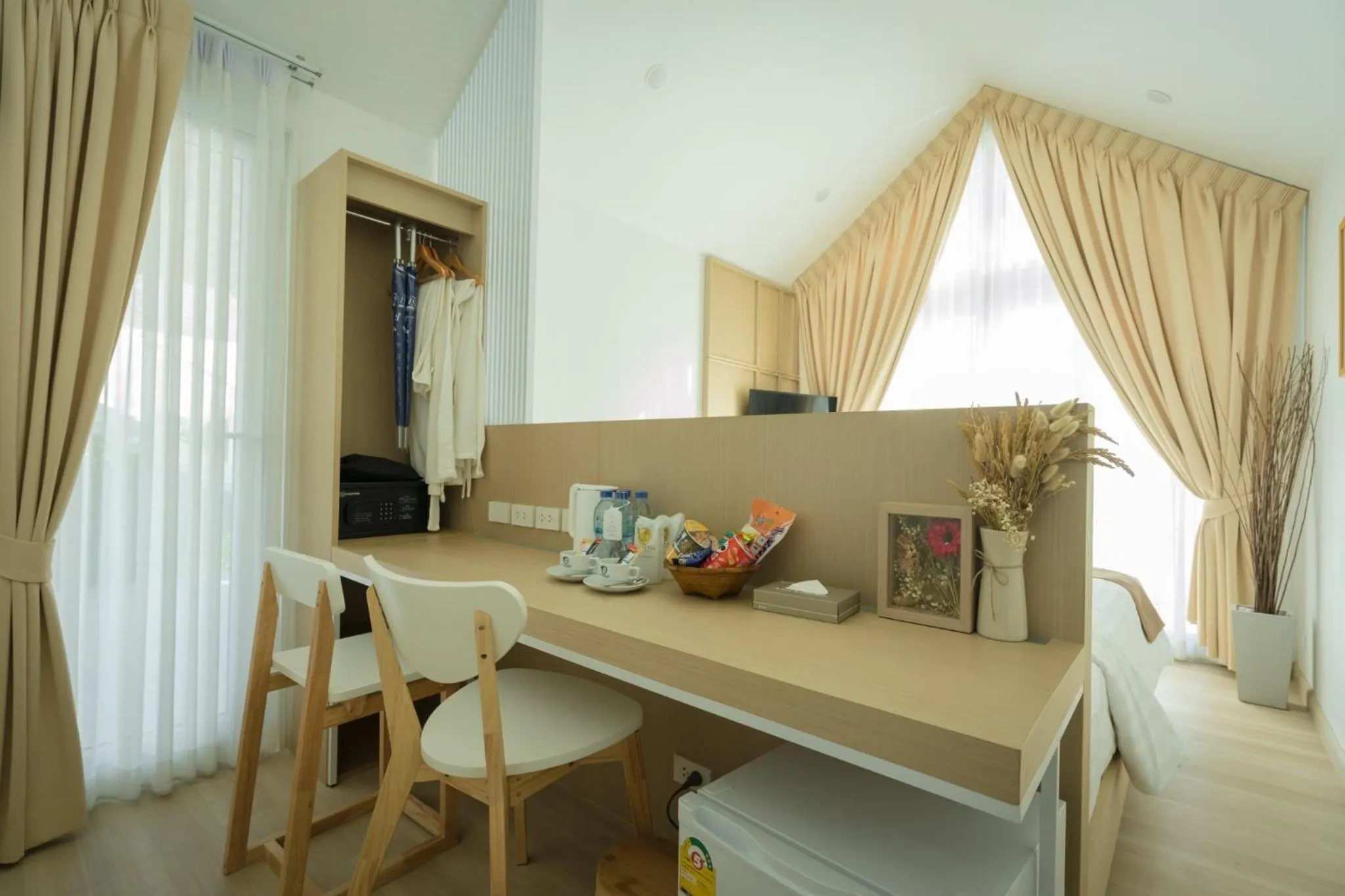 Saksiam Lakeside Resort