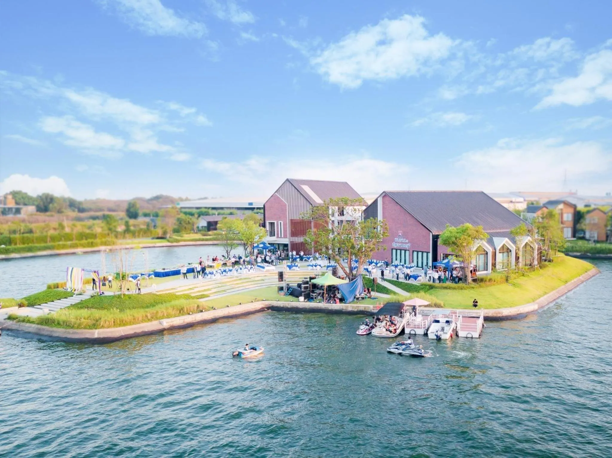 Saksiam Lakeside Resort