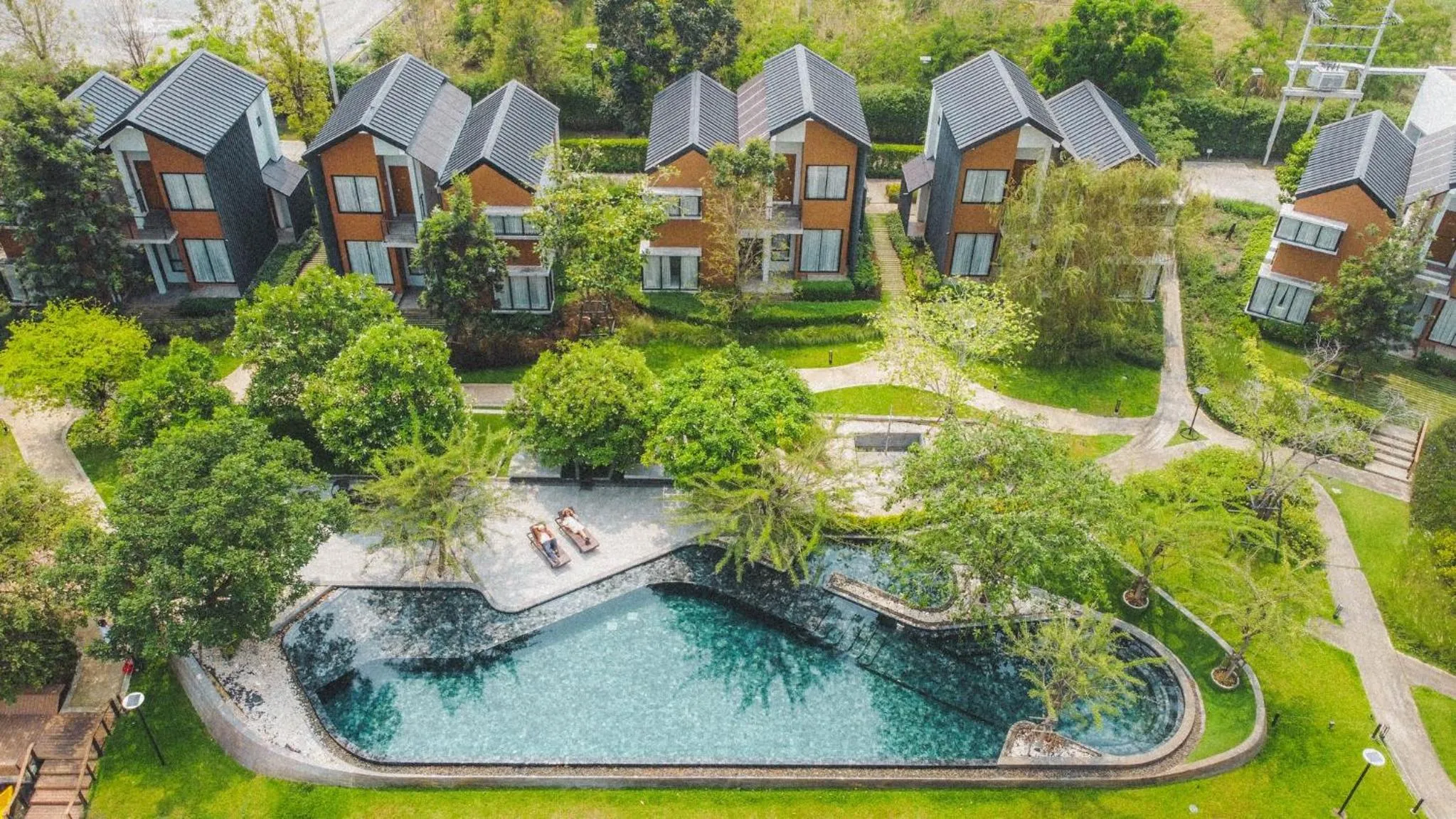 Saksiam Lakeside Resort