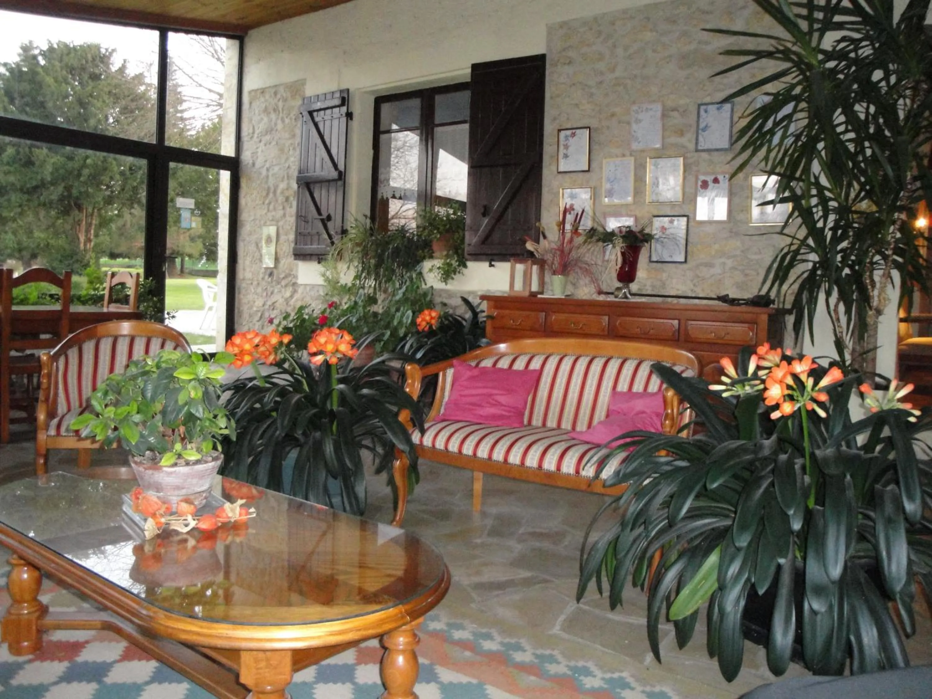Restaurant/places to eat in Domaine de Poudos