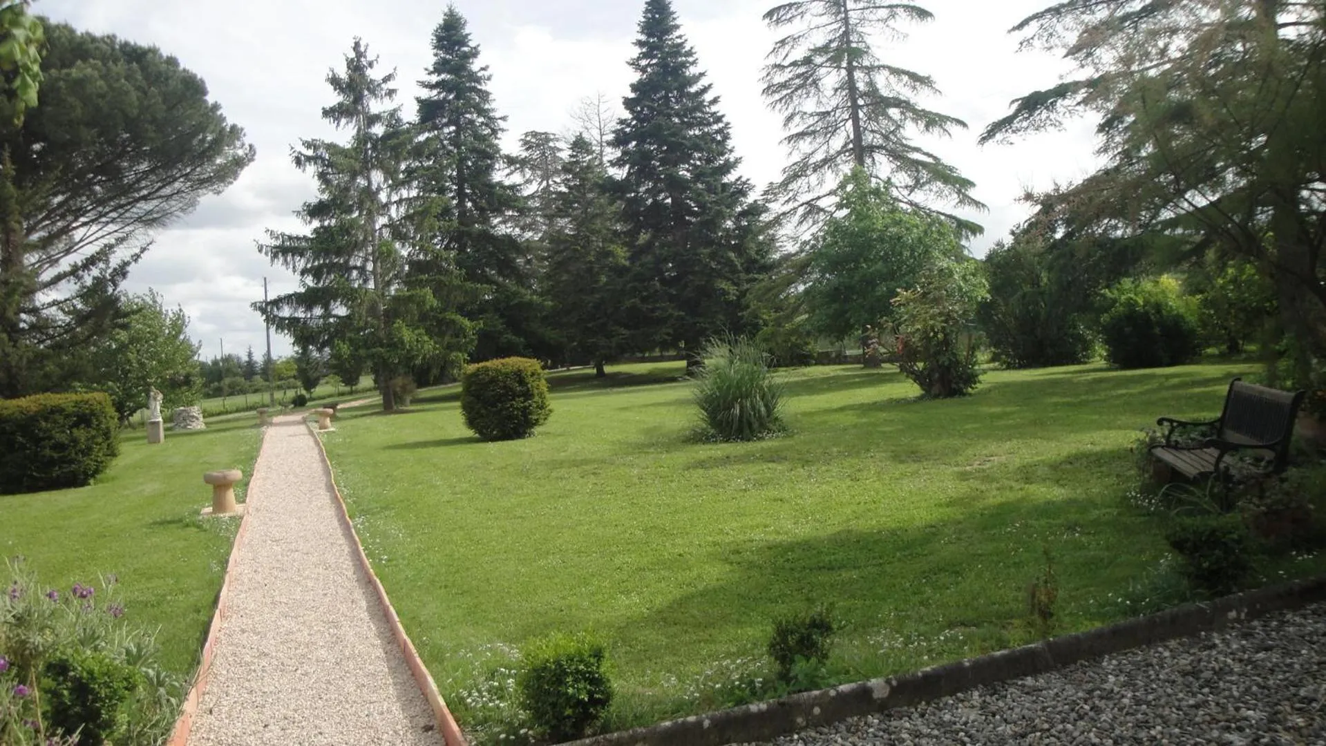 Garden in Domaine de Poudos