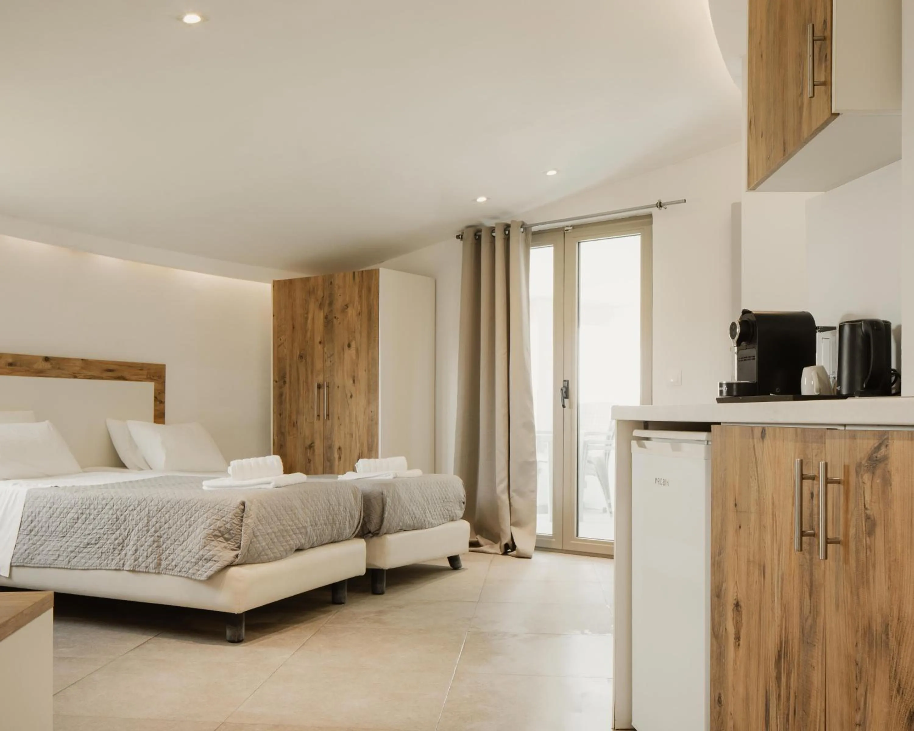 Bedroom, Bed in Island Kavos