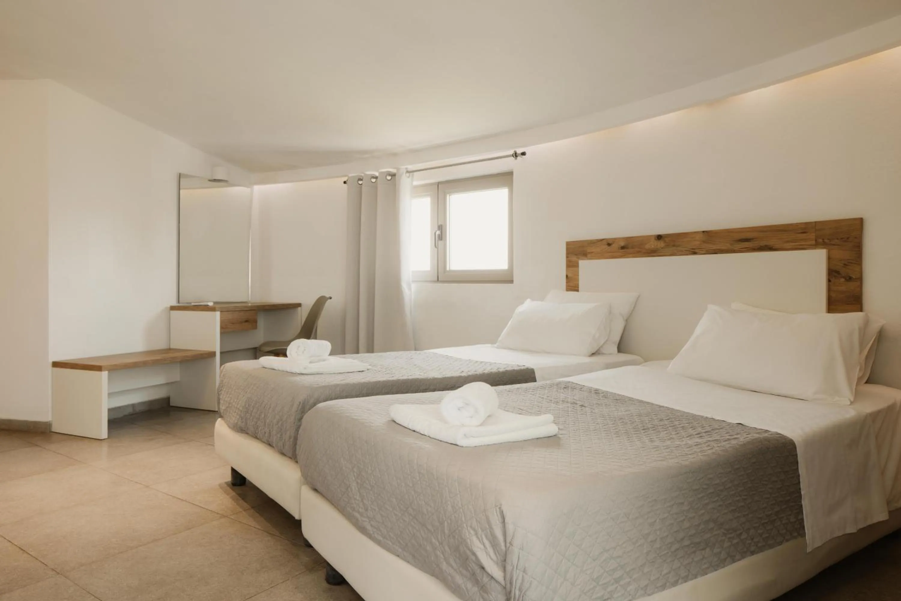 Bedroom, Bed in Island Kavos