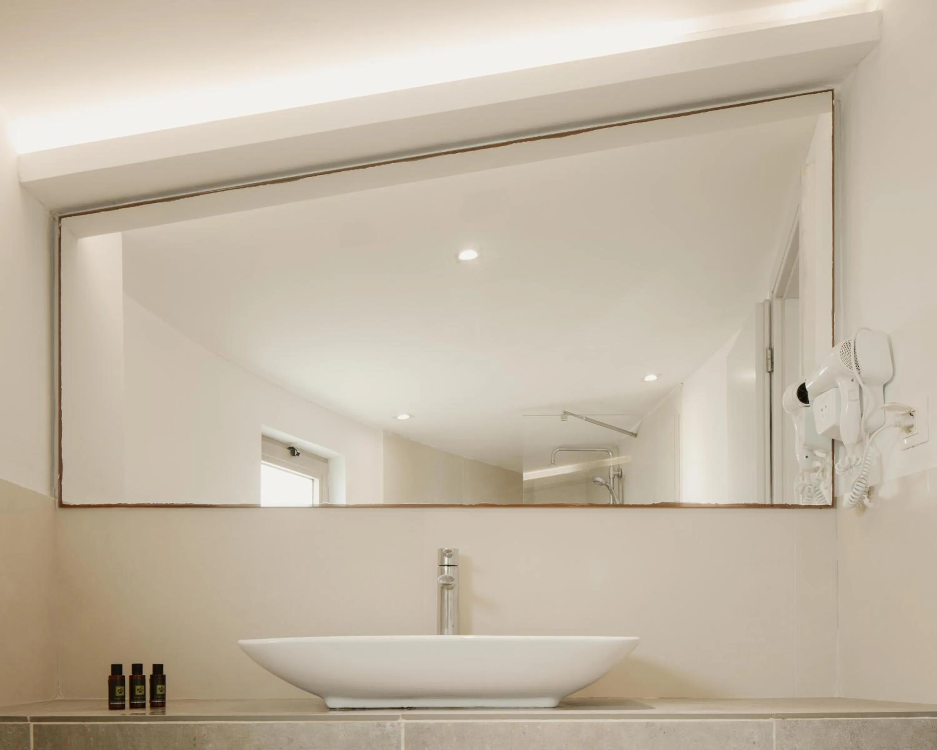 Bathroom in Island Kavos