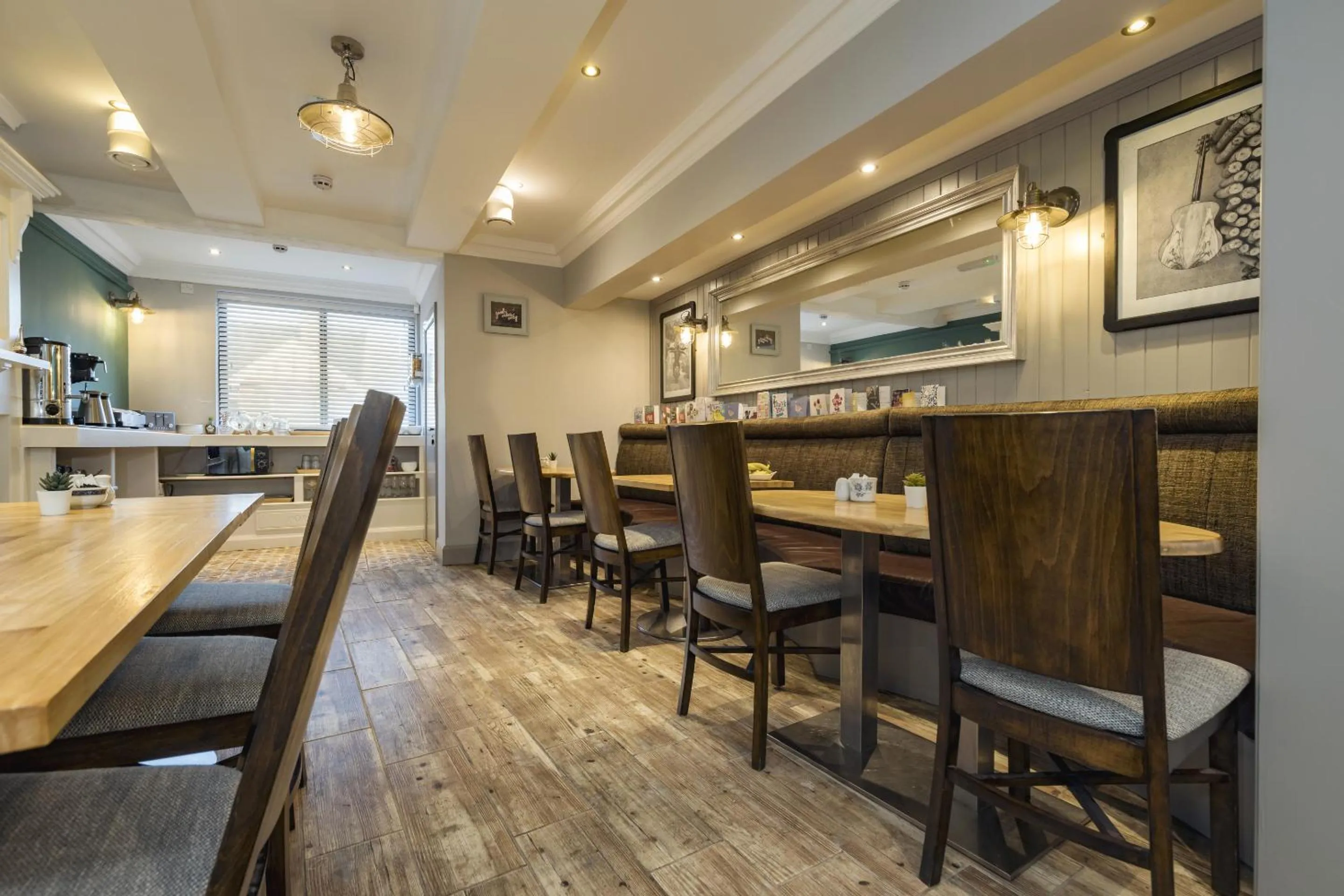 Dining area in Port 56