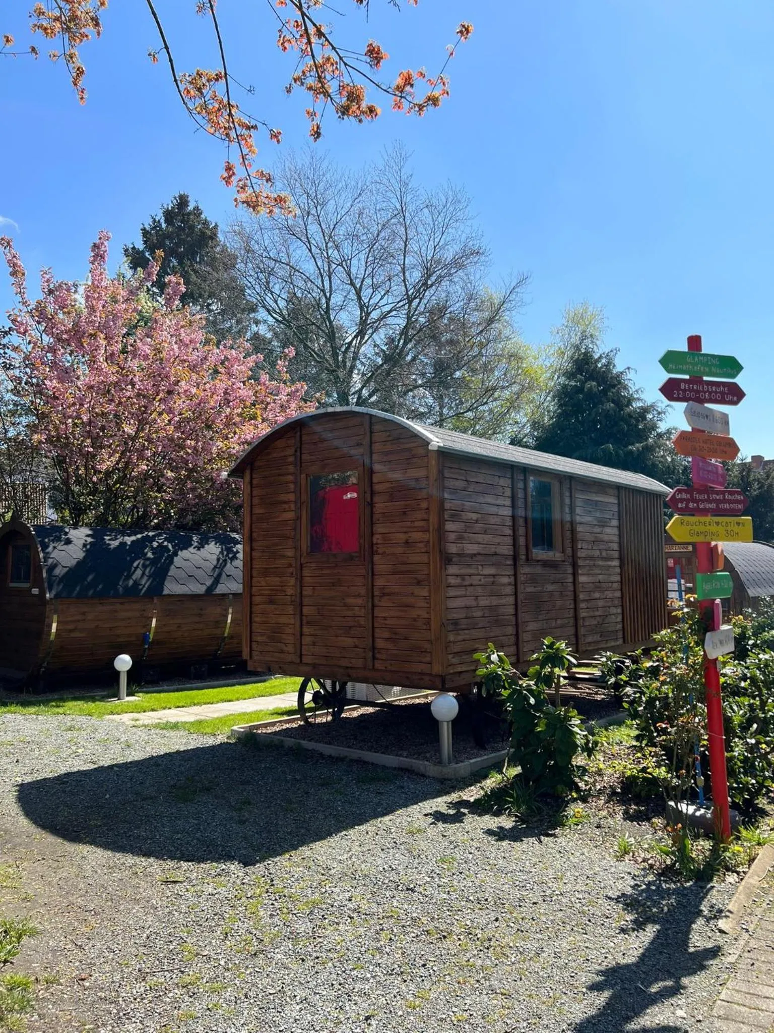 Property building in Hotel Columbus und Glamping