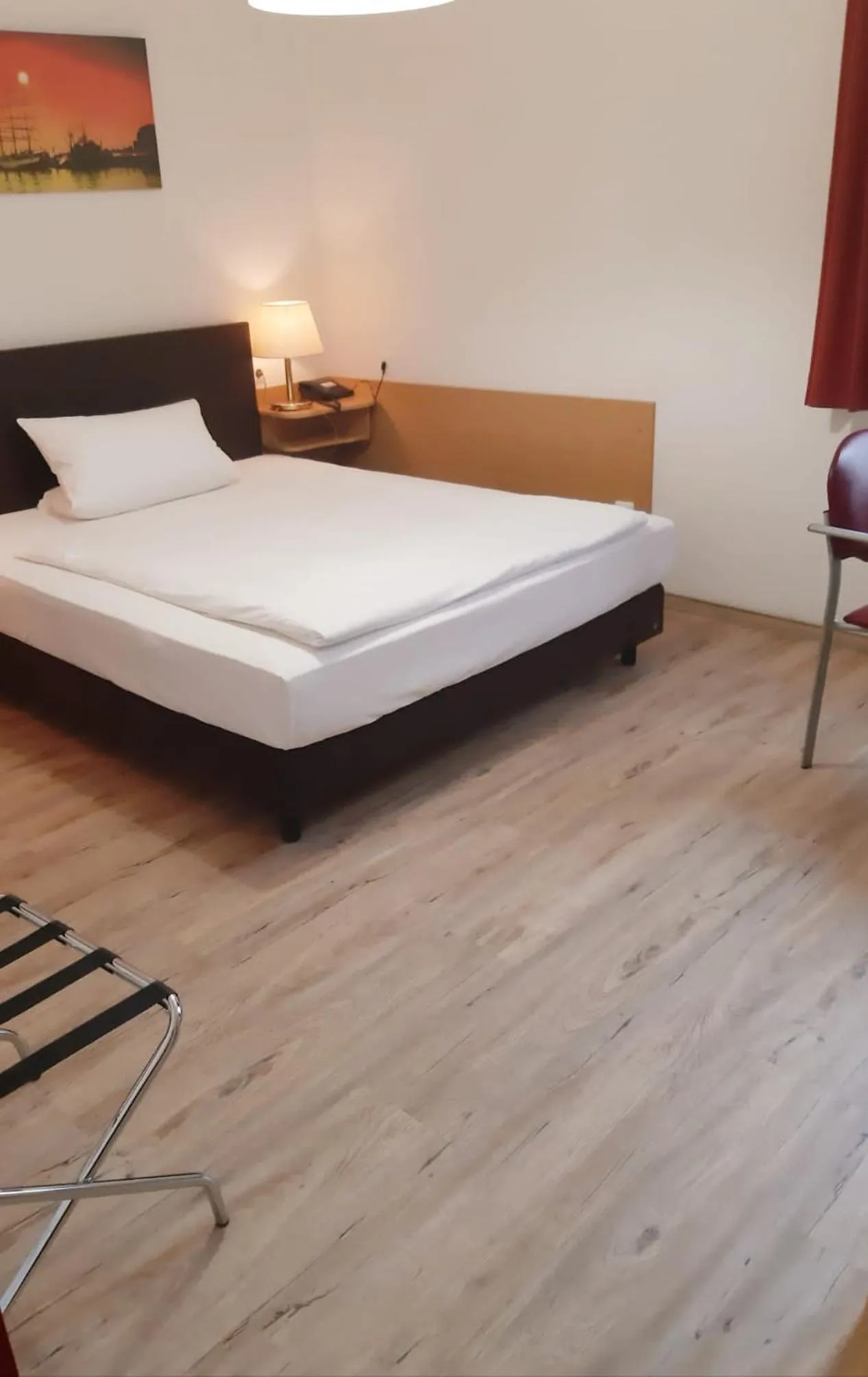 Photo of the whole room, Bed in Hotel Columbus und Glamping