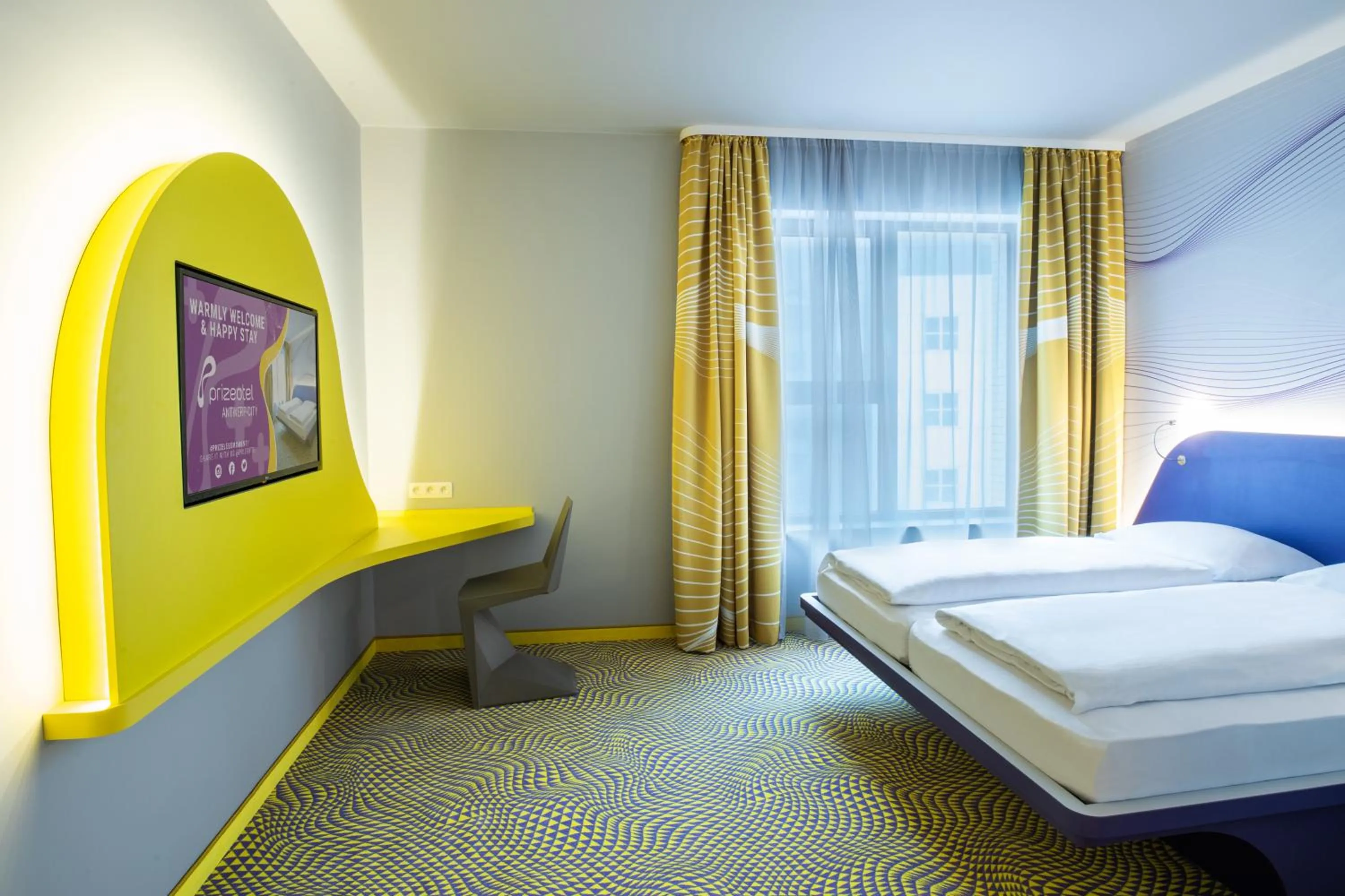 Photo of the whole room, Bed in Prize by Radisson, Antwerp City