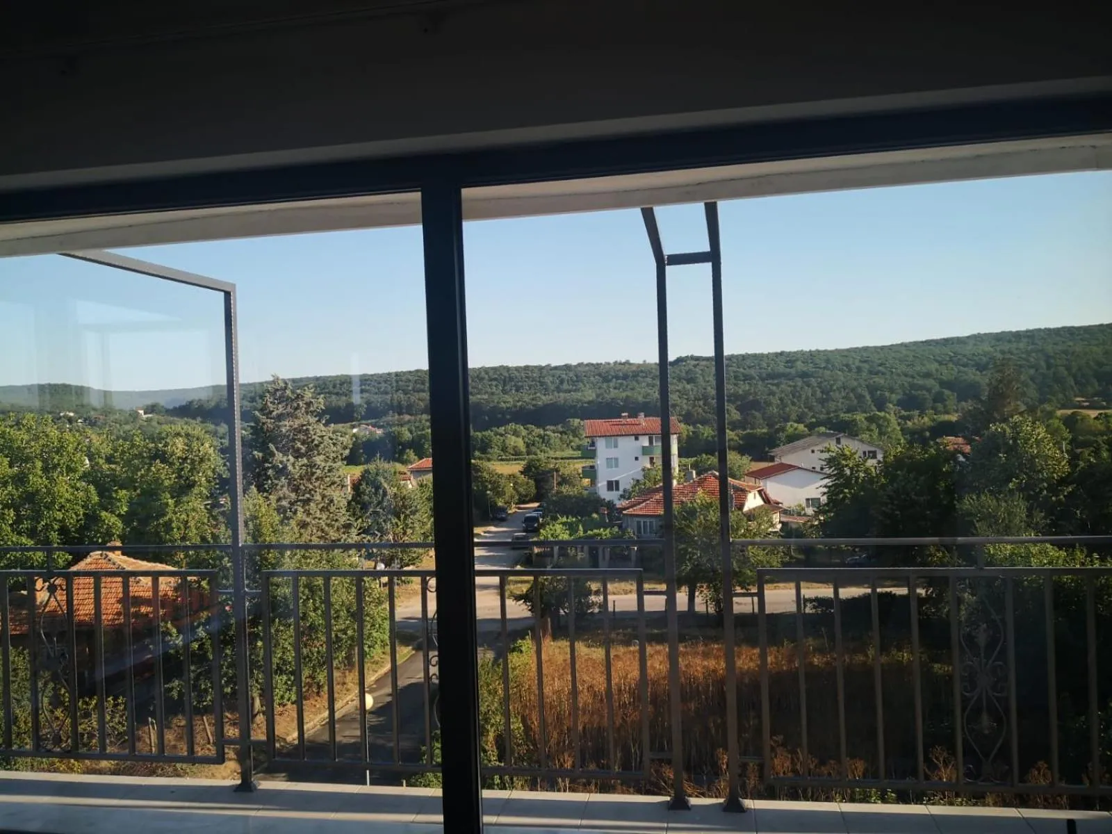 Mountain view in Weißer Schwan Белият лебед