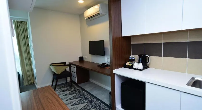 UTM Hotel & Residence