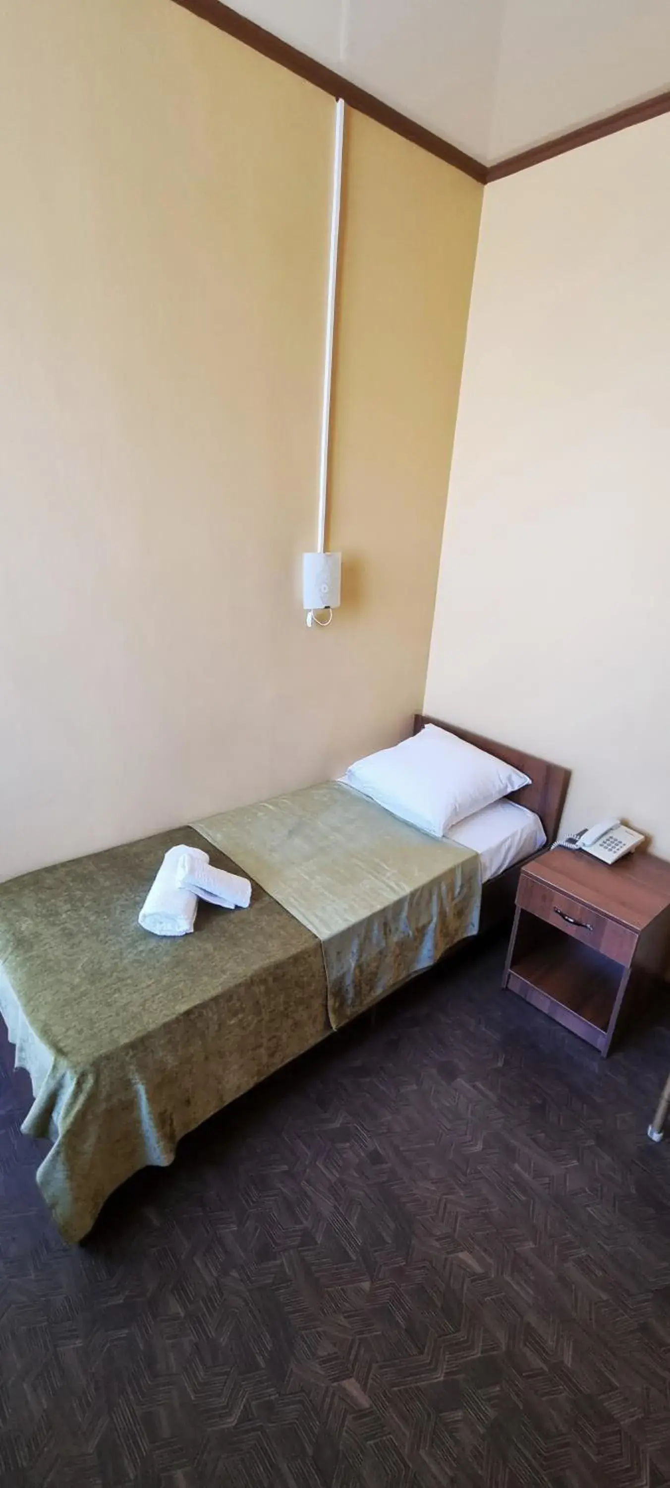 Standard Single Room in Hotel Salem Standard Single Room in Hotel Salem