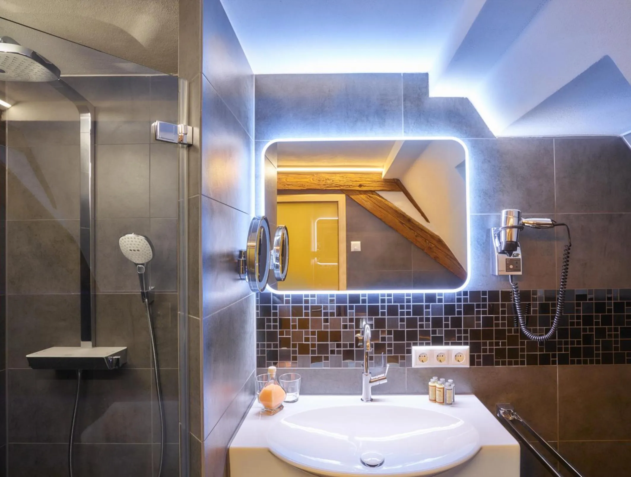 Shower in Klosterstüble