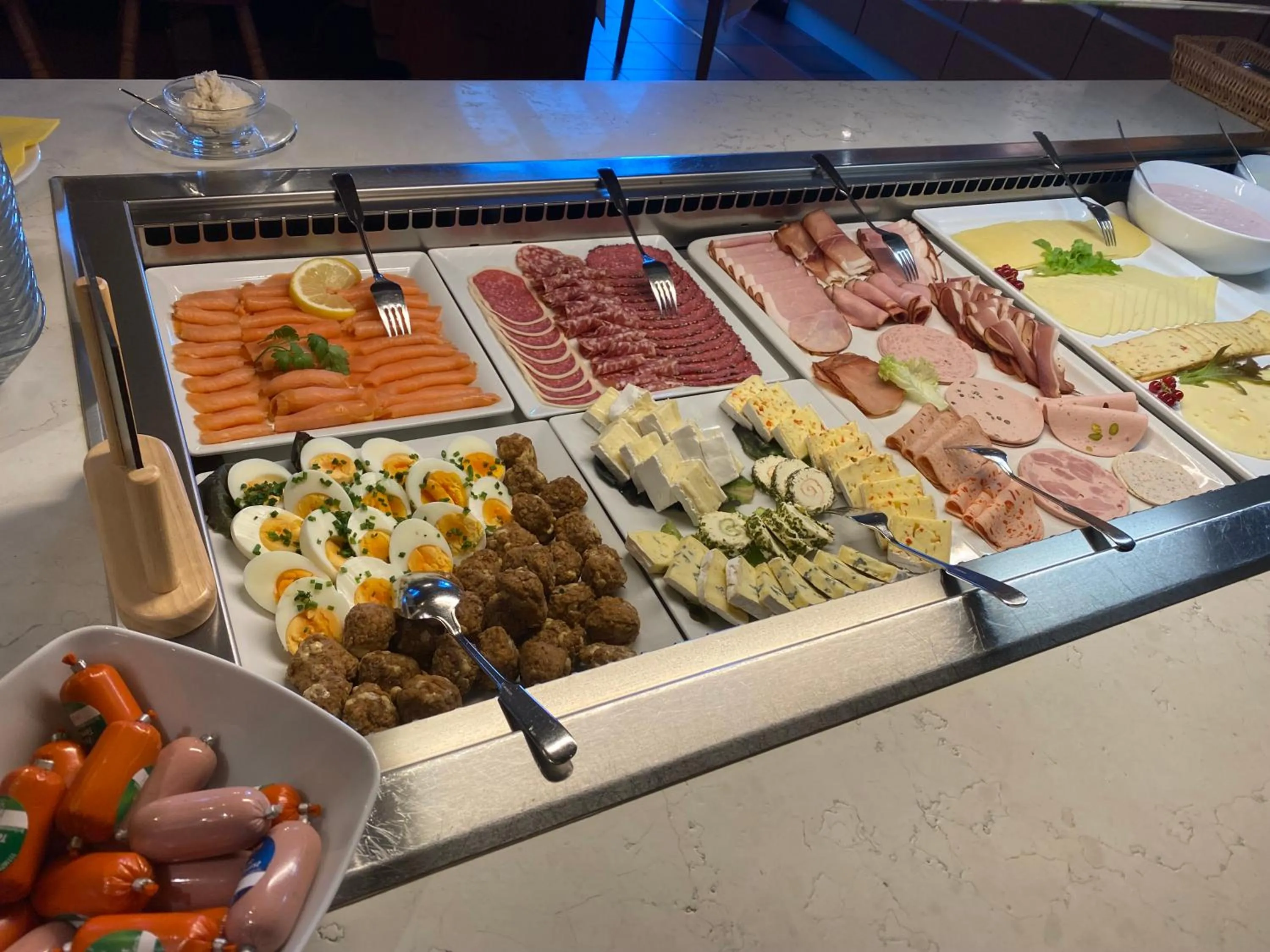 Buffet breakfast in Hotel Weinbauer