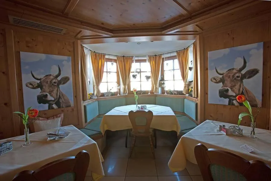 Restaurant/places to eat in Hotel Weinbauer