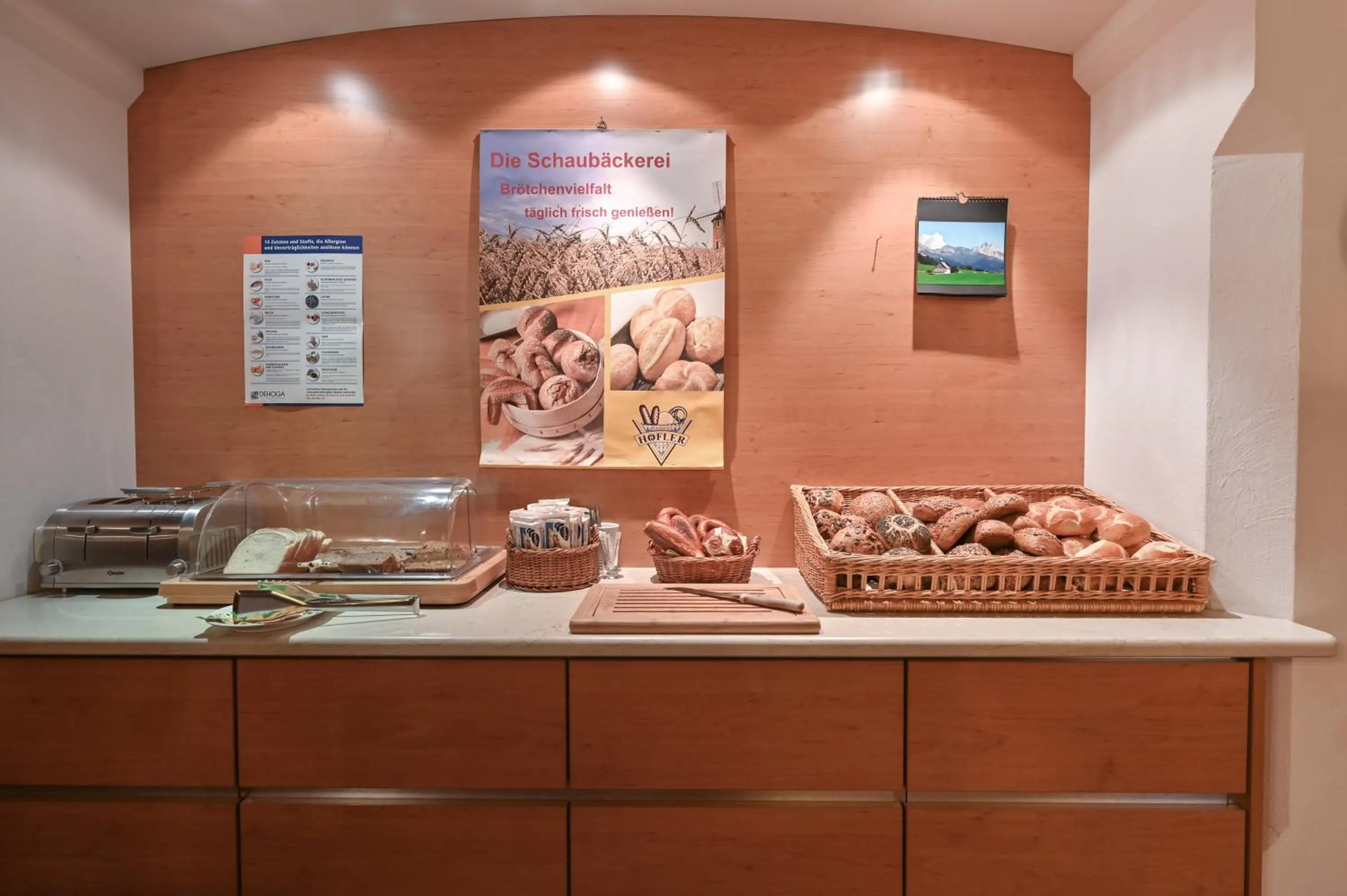 Buffet breakfast in Hotel Weinbauer