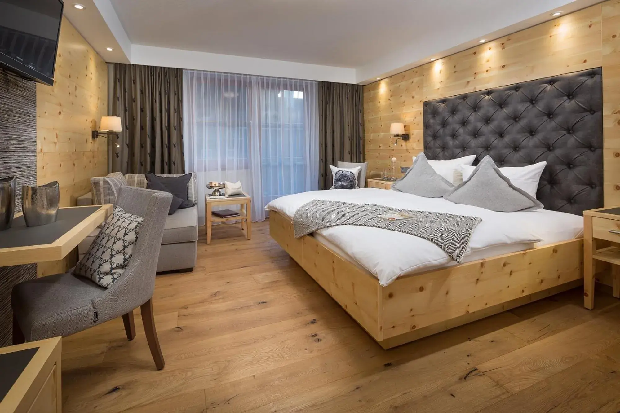 Luxury Triple Room in Hotel Weinbauer Luxury Triple Room in Hotel Weinbauer