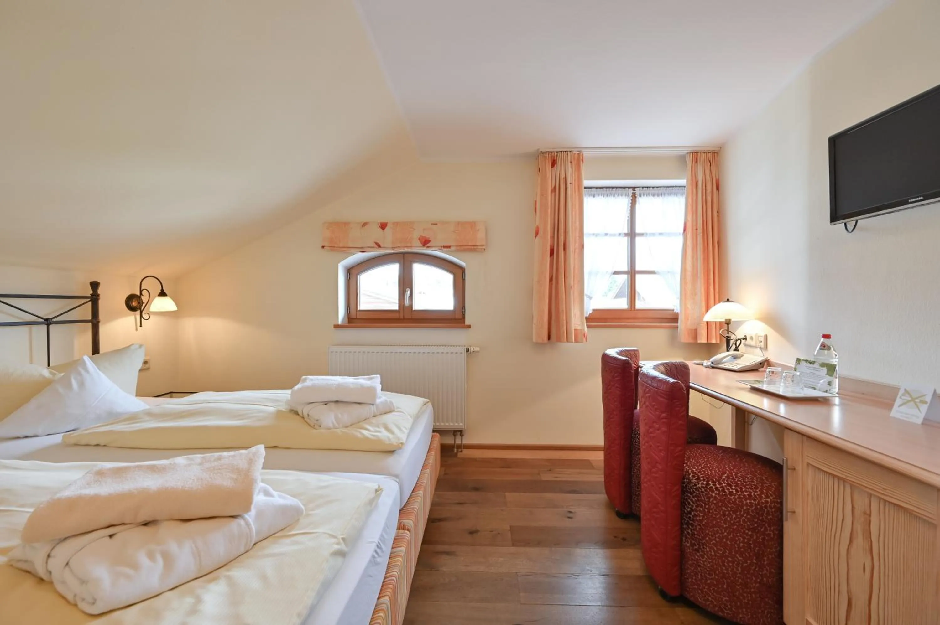 Photo of the whole room, Bed in Hotel Weinbauer