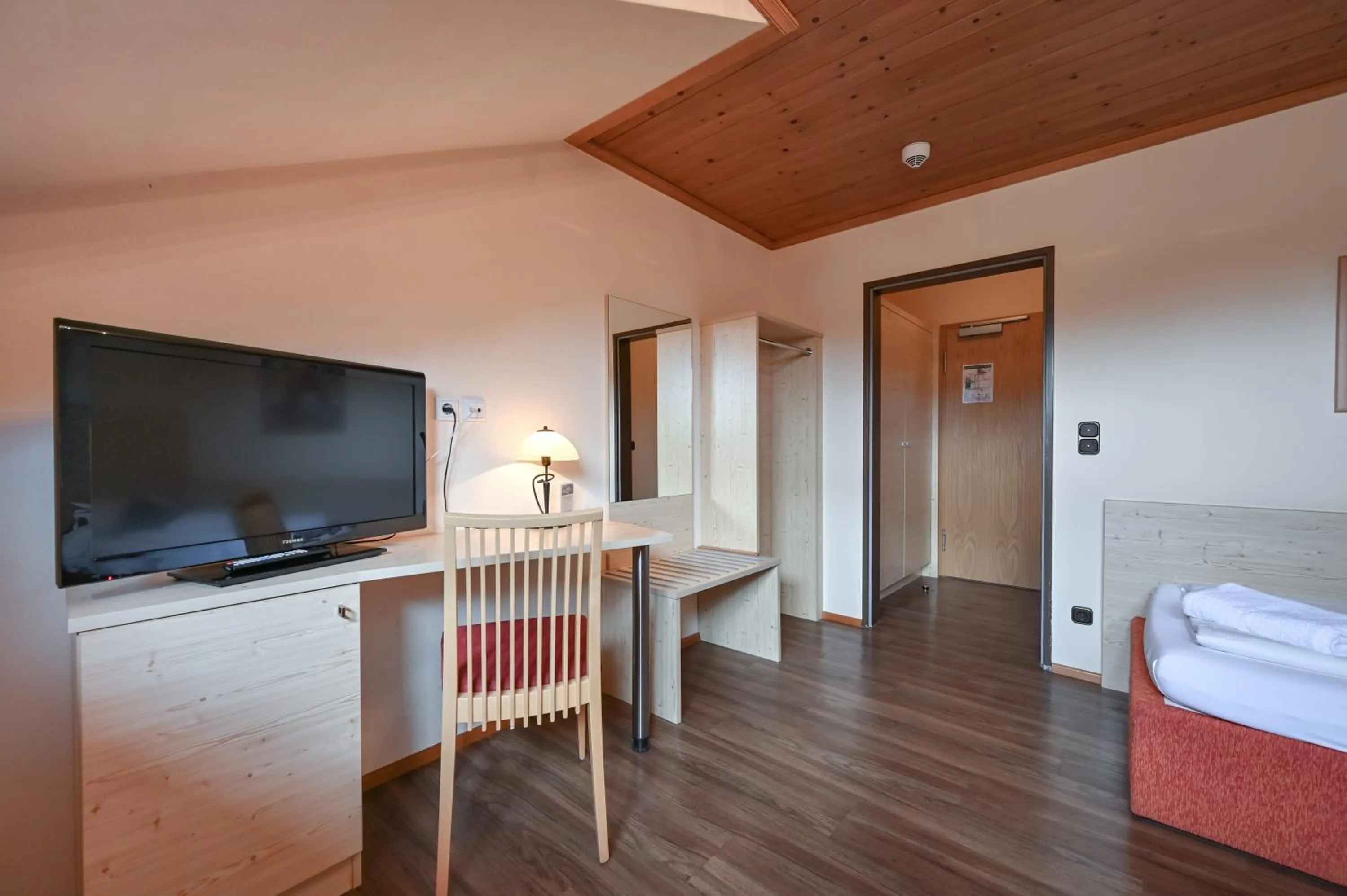 Photo of the whole room, Bed in Hotel Weinbauer