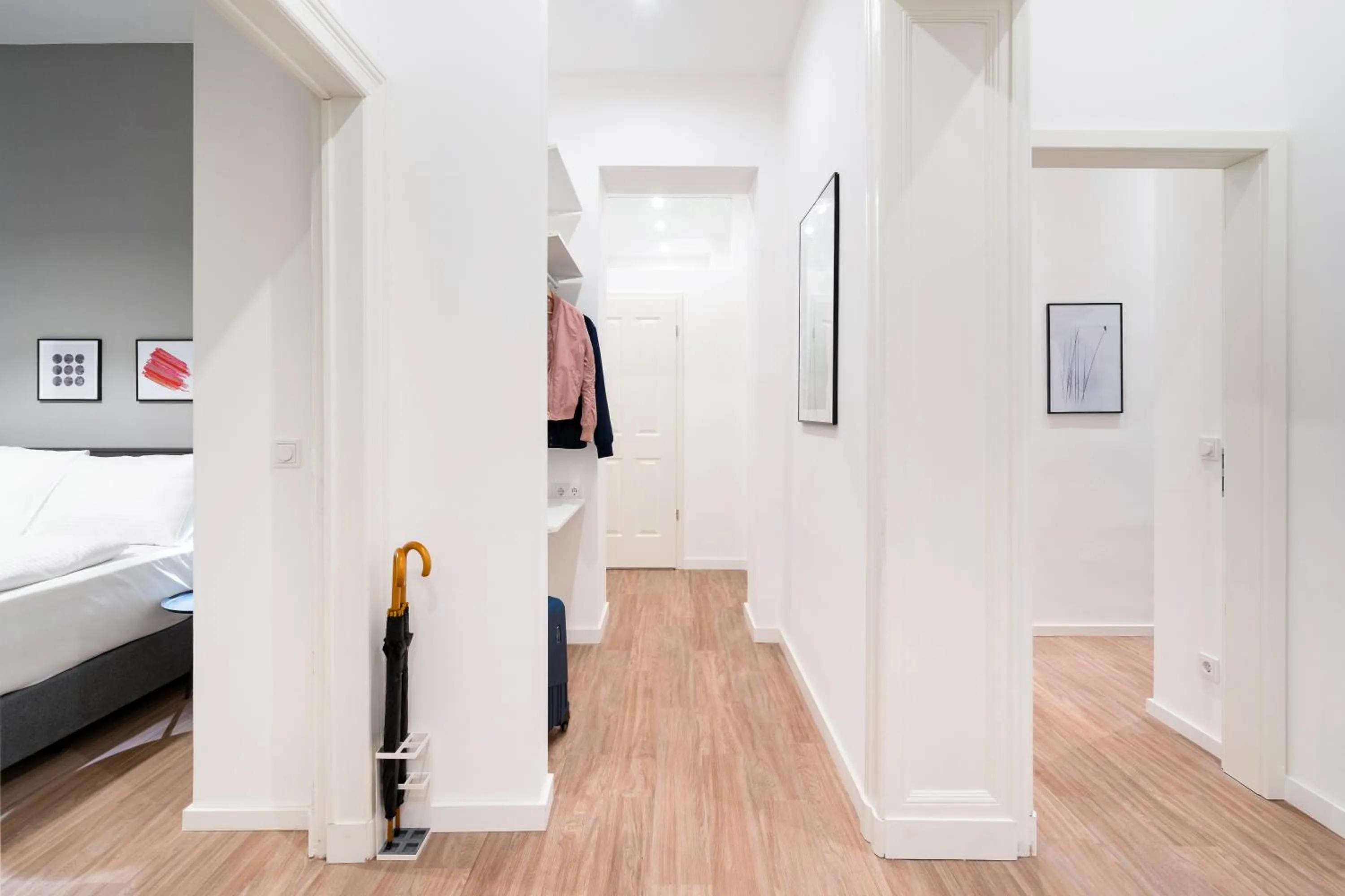 Facade/entrance, Bed in BENSIMON apartments Mitte/Wedding