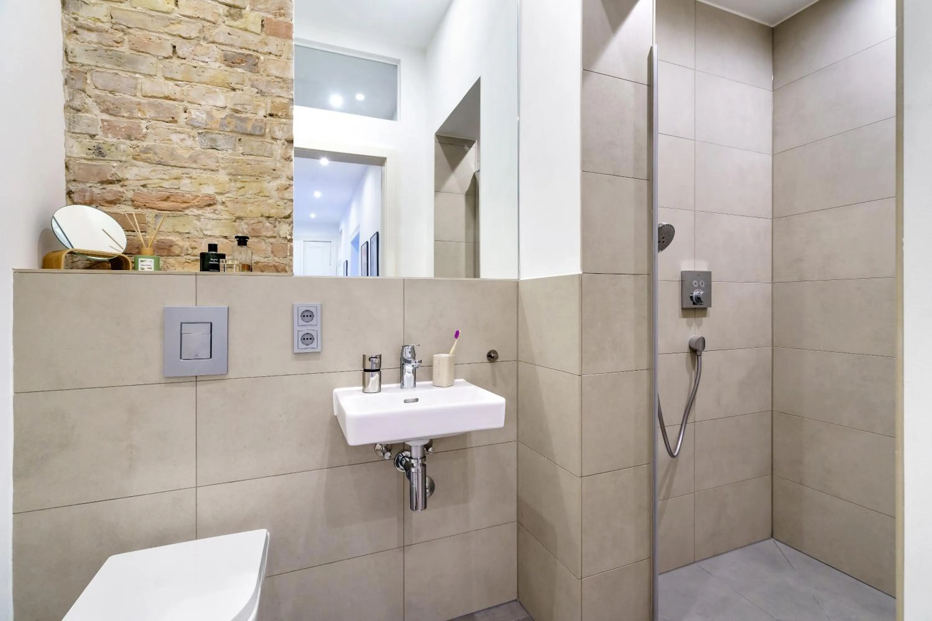 Bathroom in BENSIMON apartments Mitte/Wedding