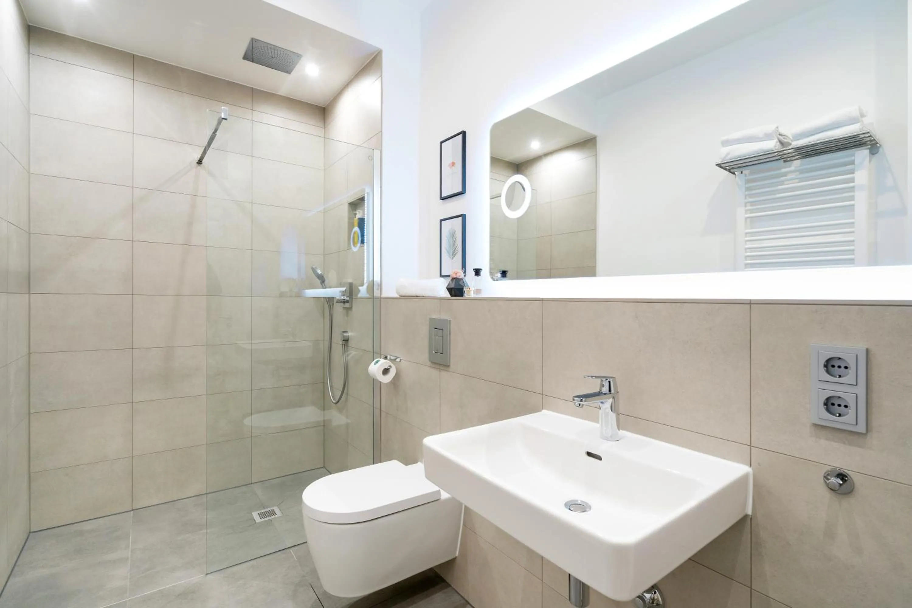 Bathroom in BENSIMON apartments Mitte/Wedding