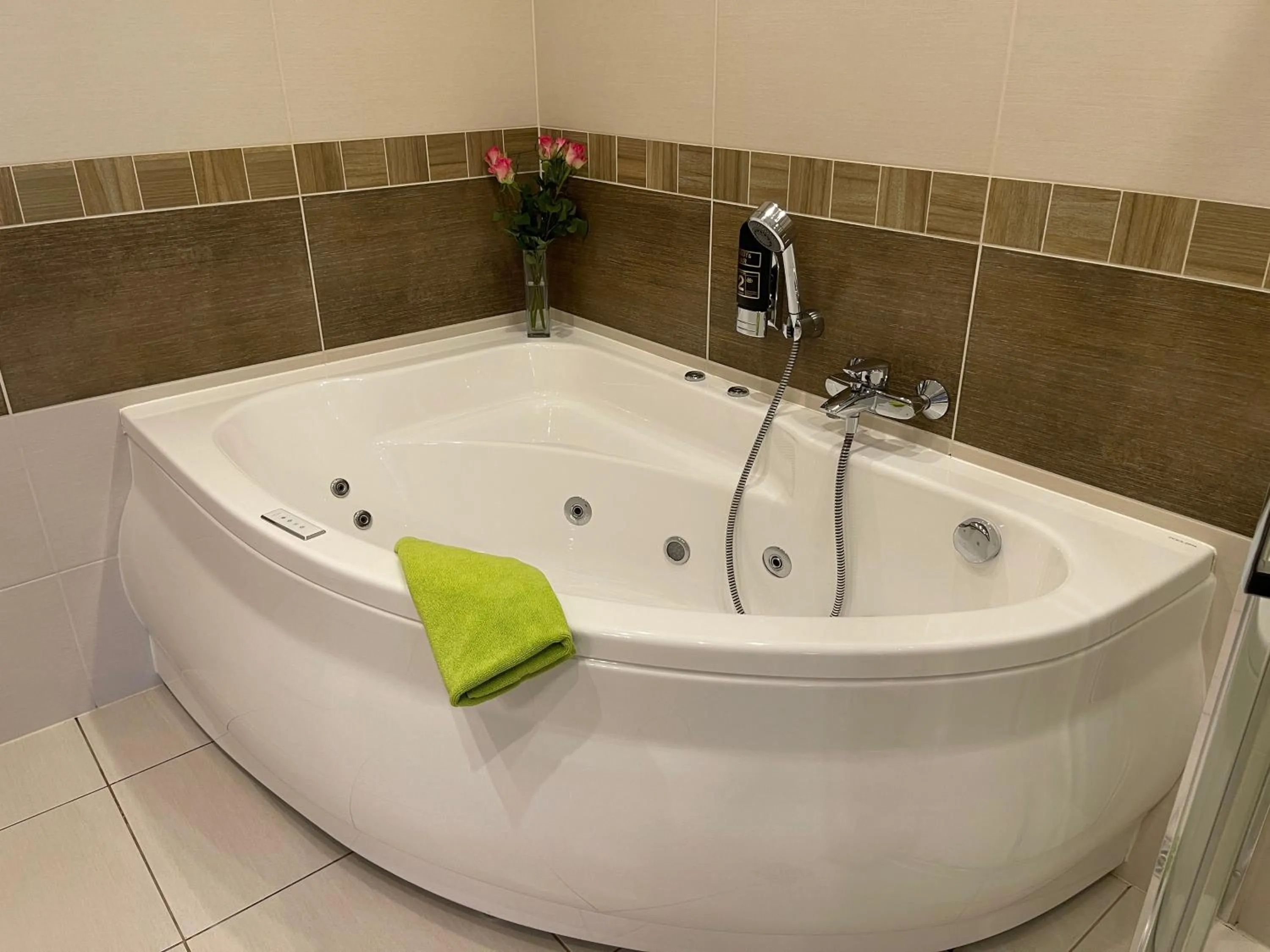 Hot Tub in Vitalhotel Schulenberg