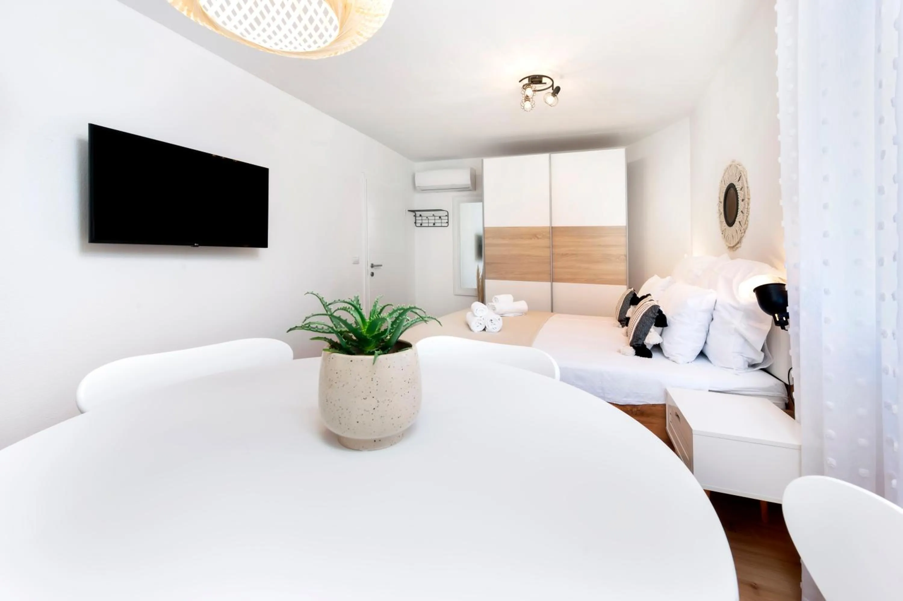 TV and multimedia, Bed in bed&breakfast Bohemian