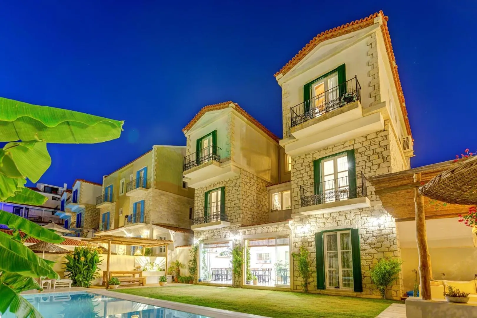 Property building in Melekaki Alaçatı