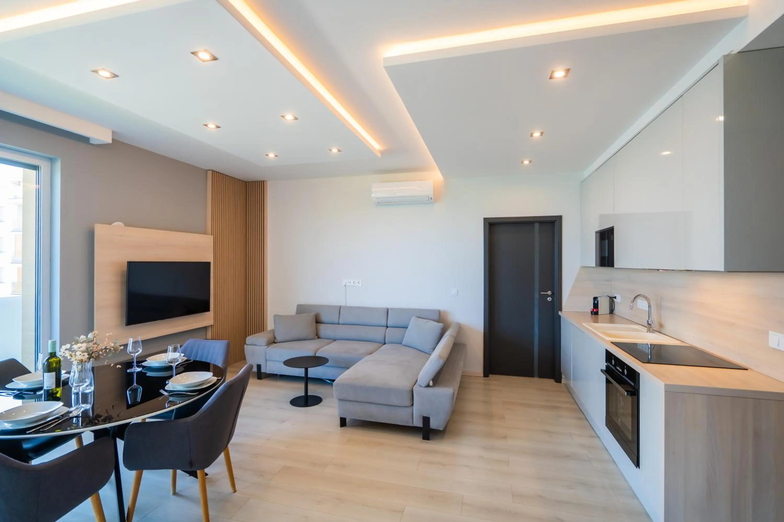 TV and multimedia in MyFlat Casa Galerius Apartment